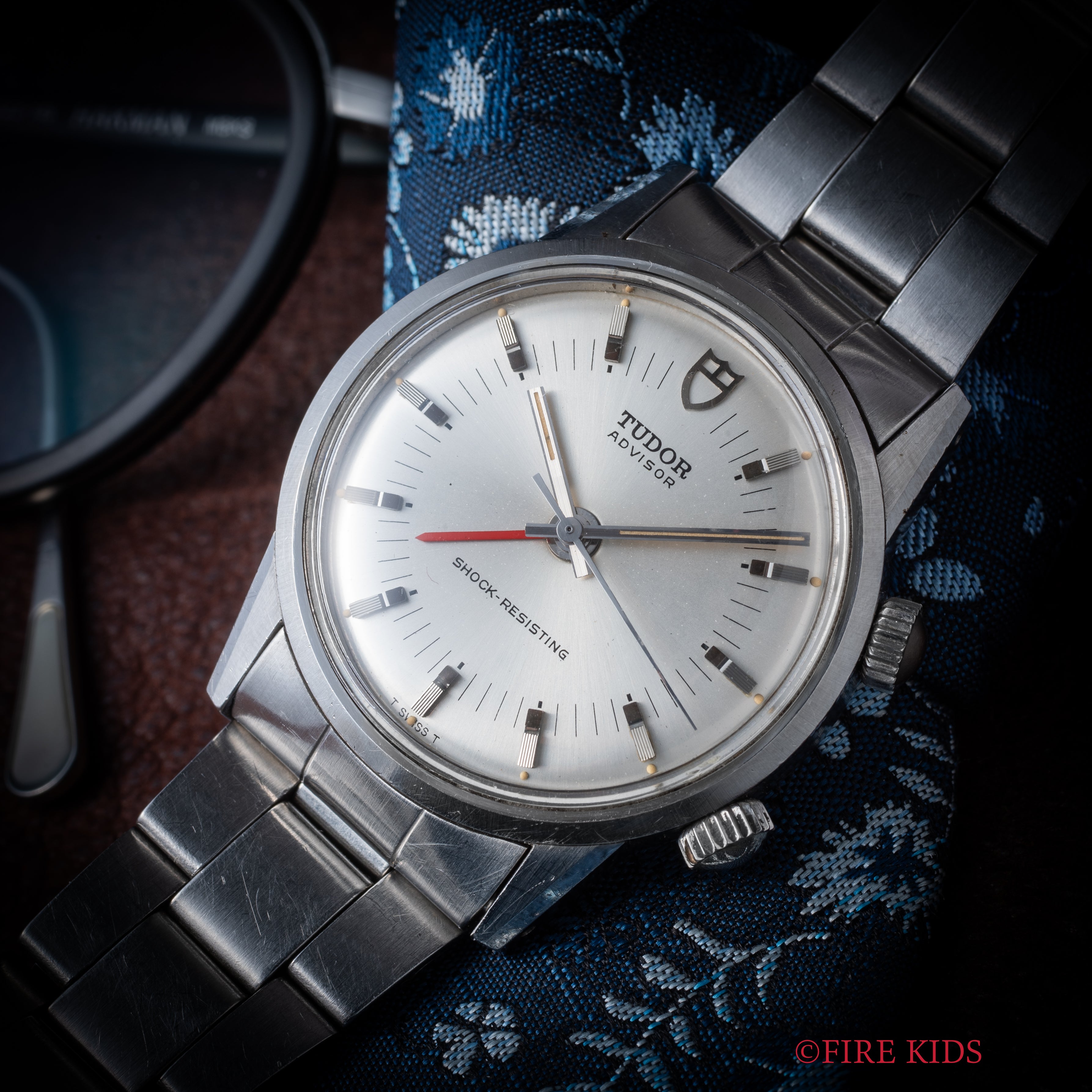 チュードルのデザイン評価とダサいと言われる理由