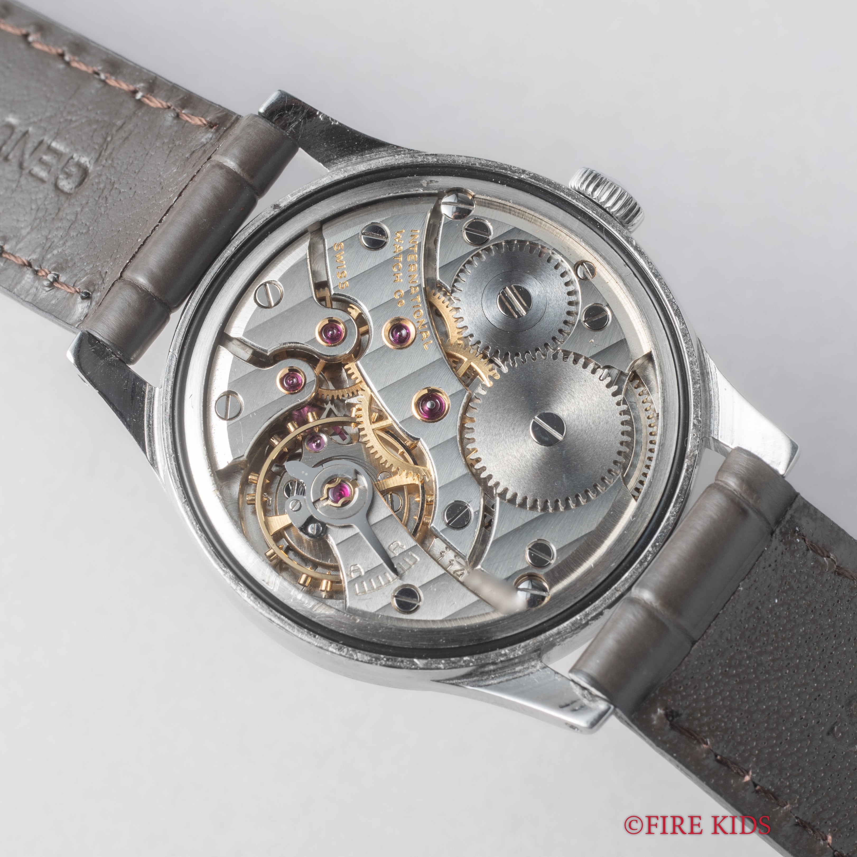 IWC 1945年製 Cal.88 スモールセコンド 手巻き