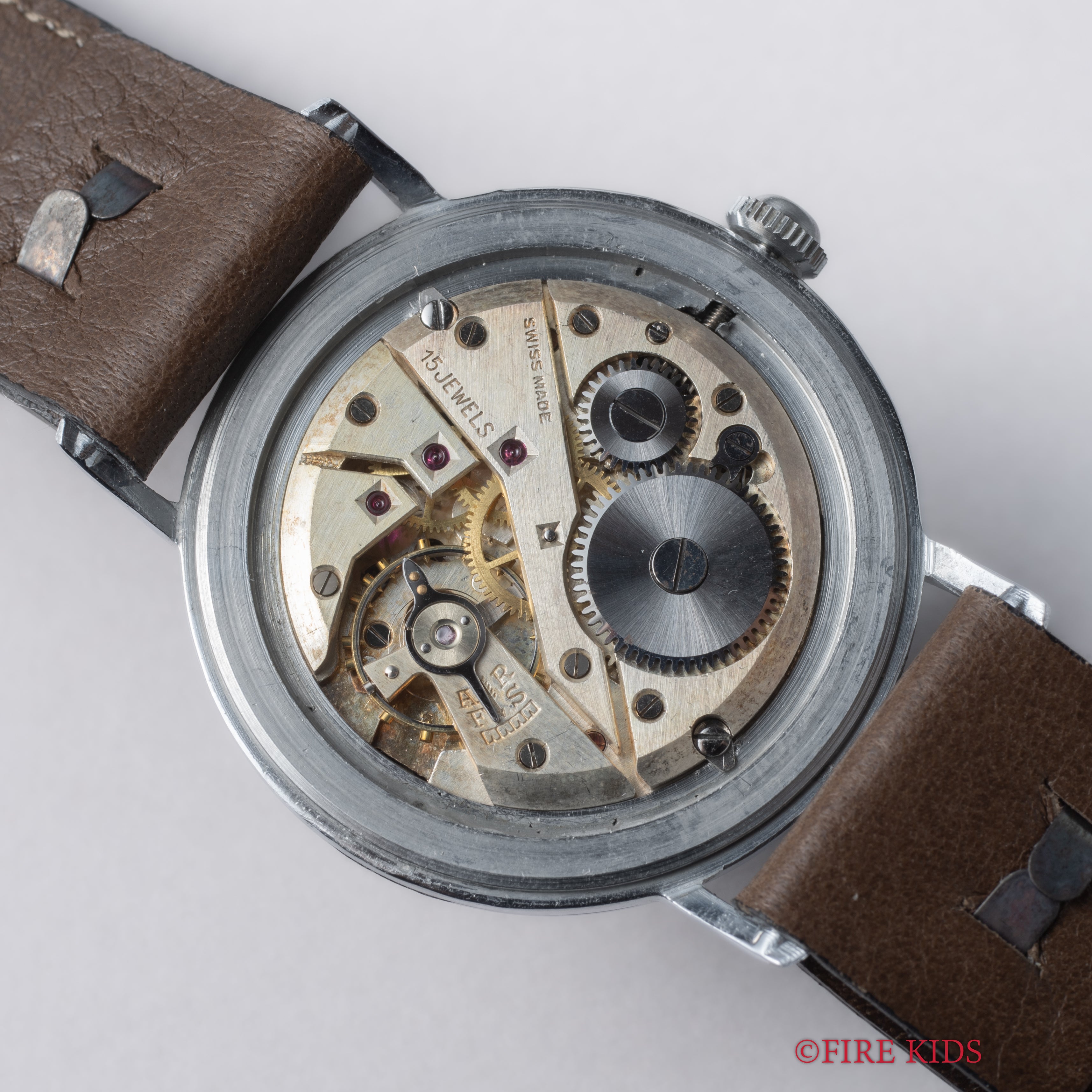 DELORA 1940年代製 ブラックギルドダイヤル スモールセコンド手巻