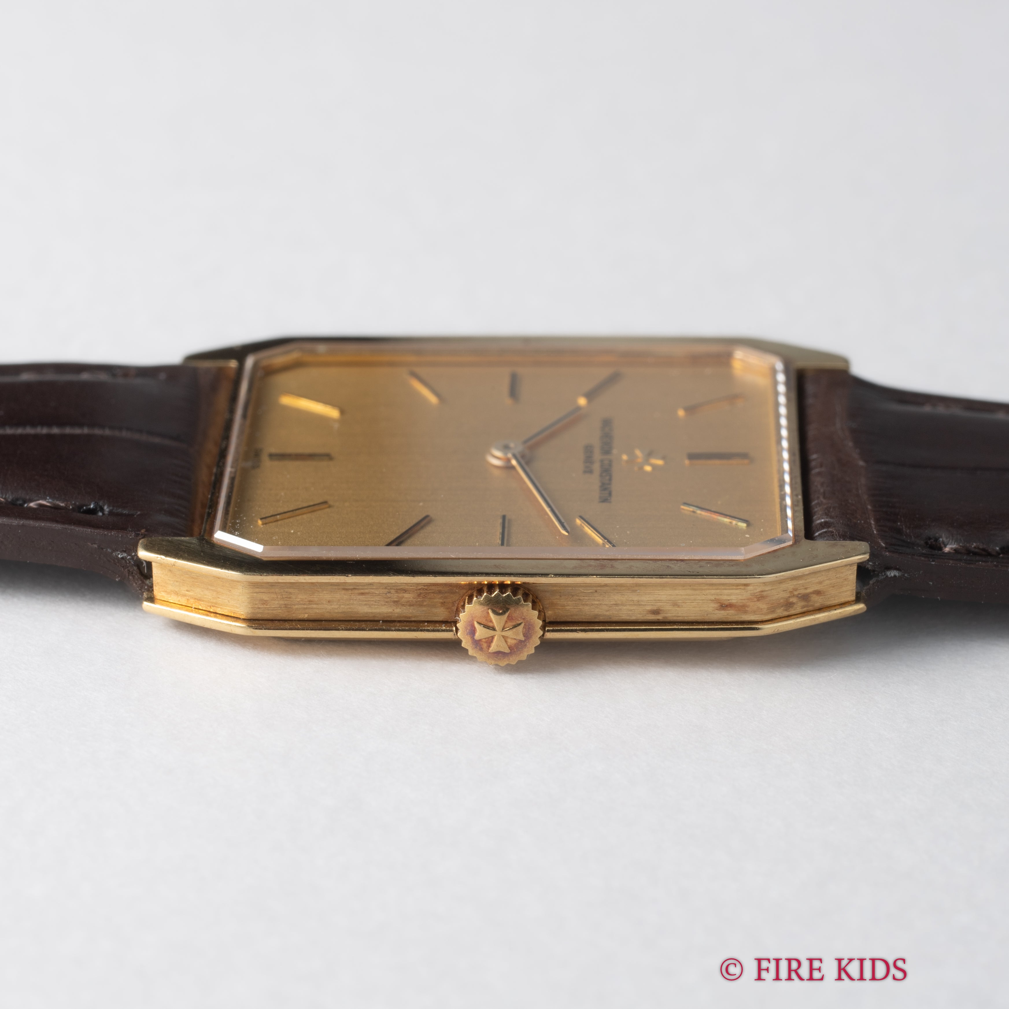 ヴァシュロンコンスタンタン スクエア 1980年代製 18金イエローゴールド Ref.39201 Cal.1015 純正18金尾錠付