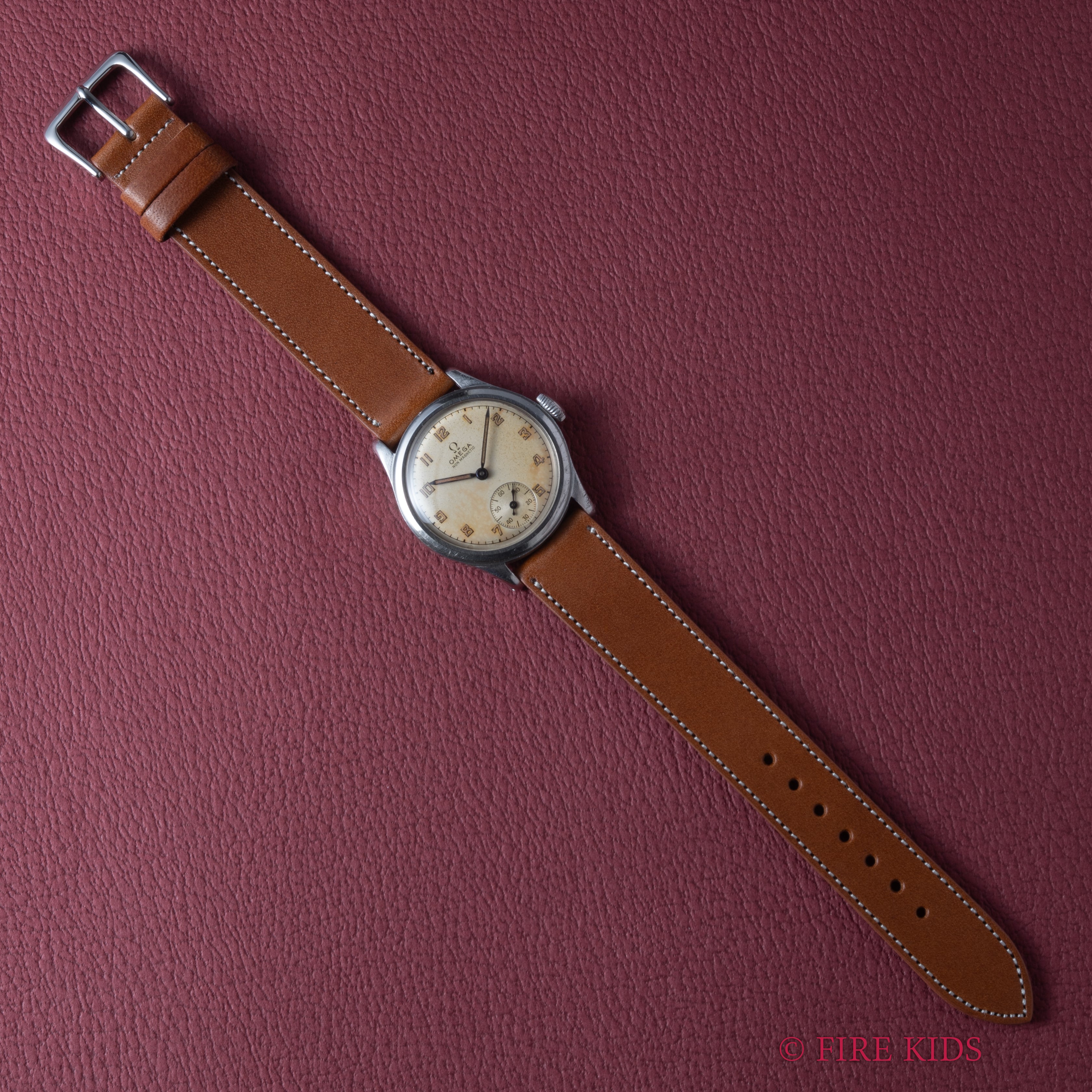 オメガ アラビアダイヤル スモセコ 1939年製 手巻 Cal.26.5T3PT1