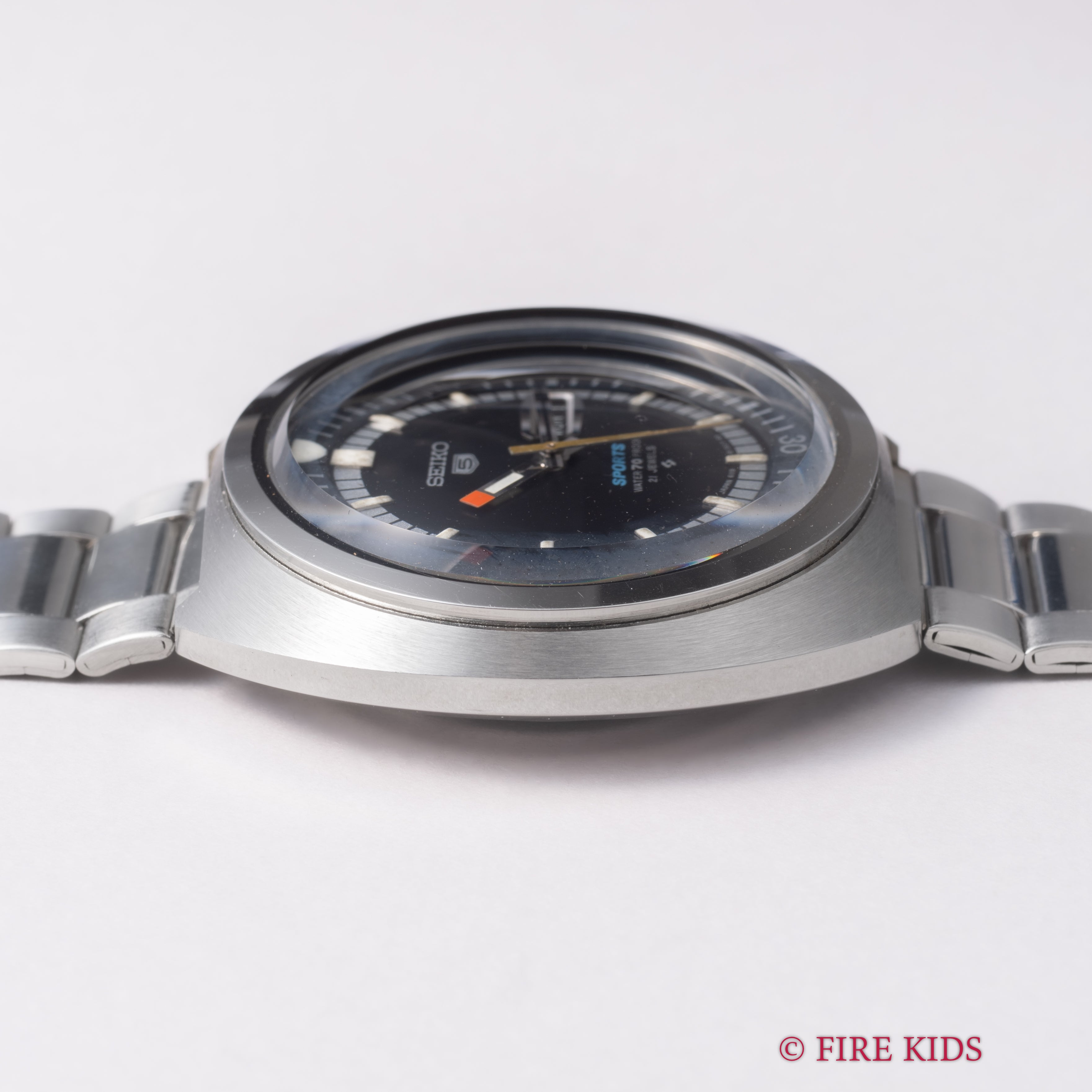 セイコー 5スポーツ 1969年製 Ref.6119-7160 UFO 自動巻き 純正ブレス付き 未使用美品