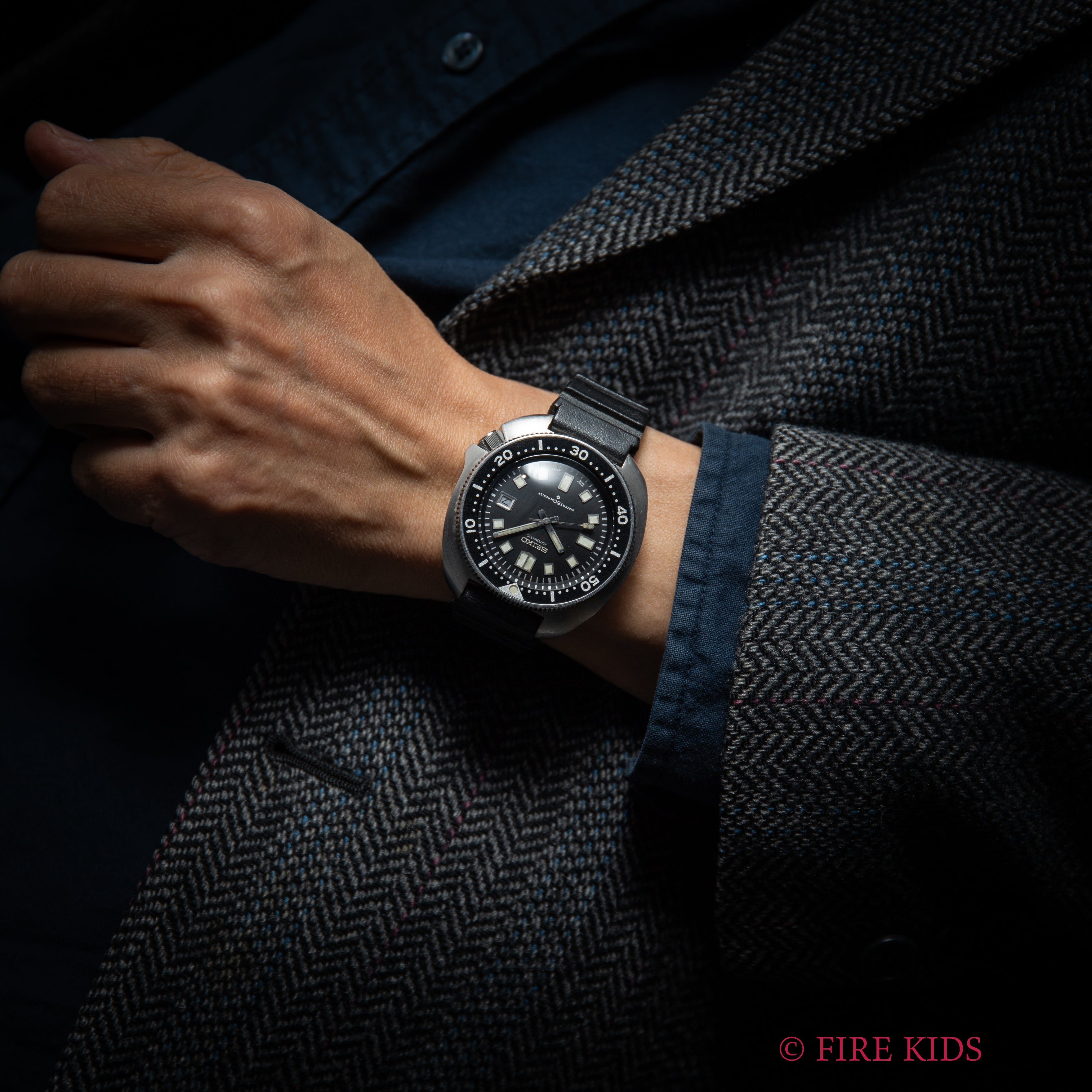 セイコー 150mダイバー 2nd後期 植村ダイバー 1975年製 自動巻き Ref.6105-8110 純正ベルト、尾錠付き