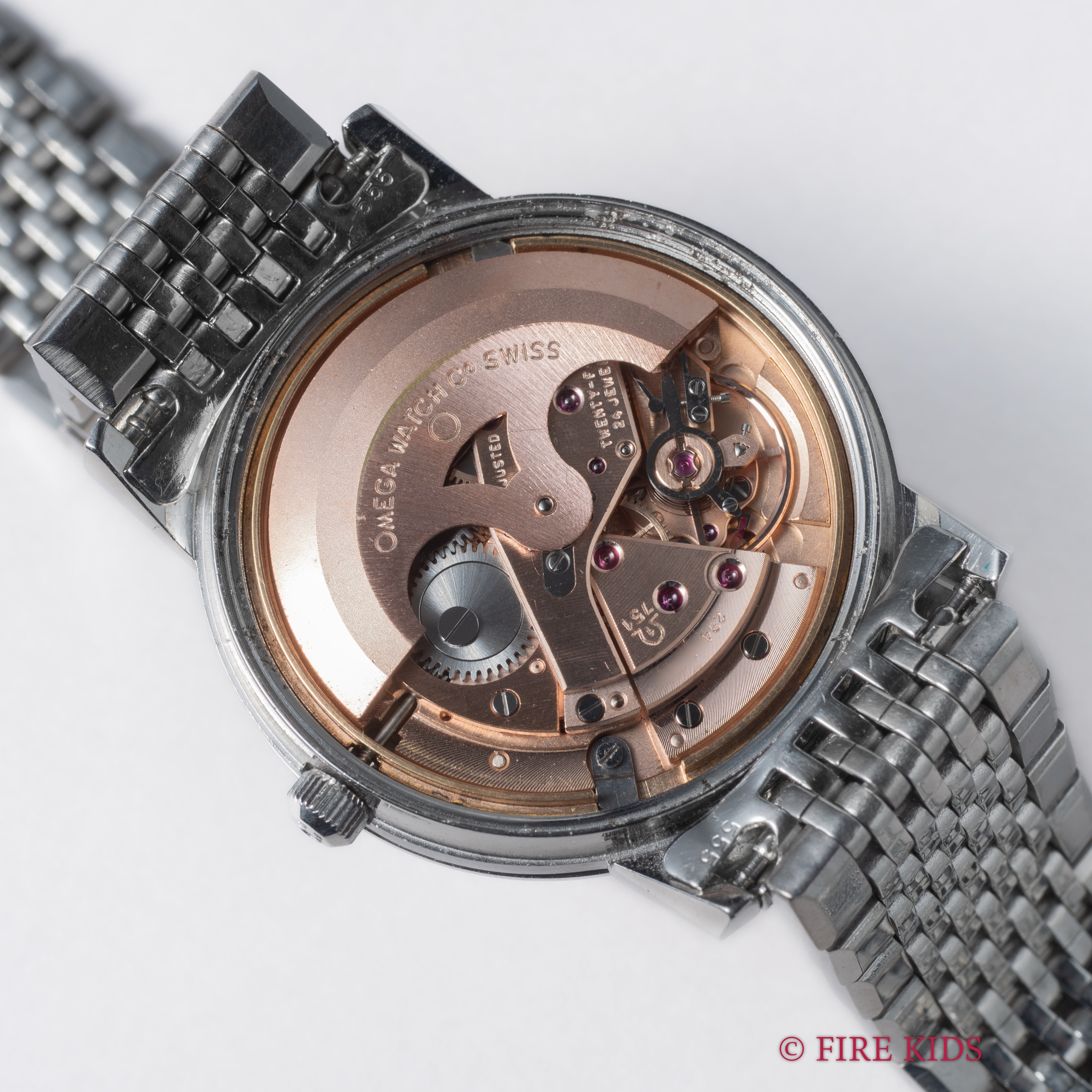 オメガ コンステレーション 1969年製 クロノメーター自動巻 Cal.751 Ref.168.016 純正ブレス付き