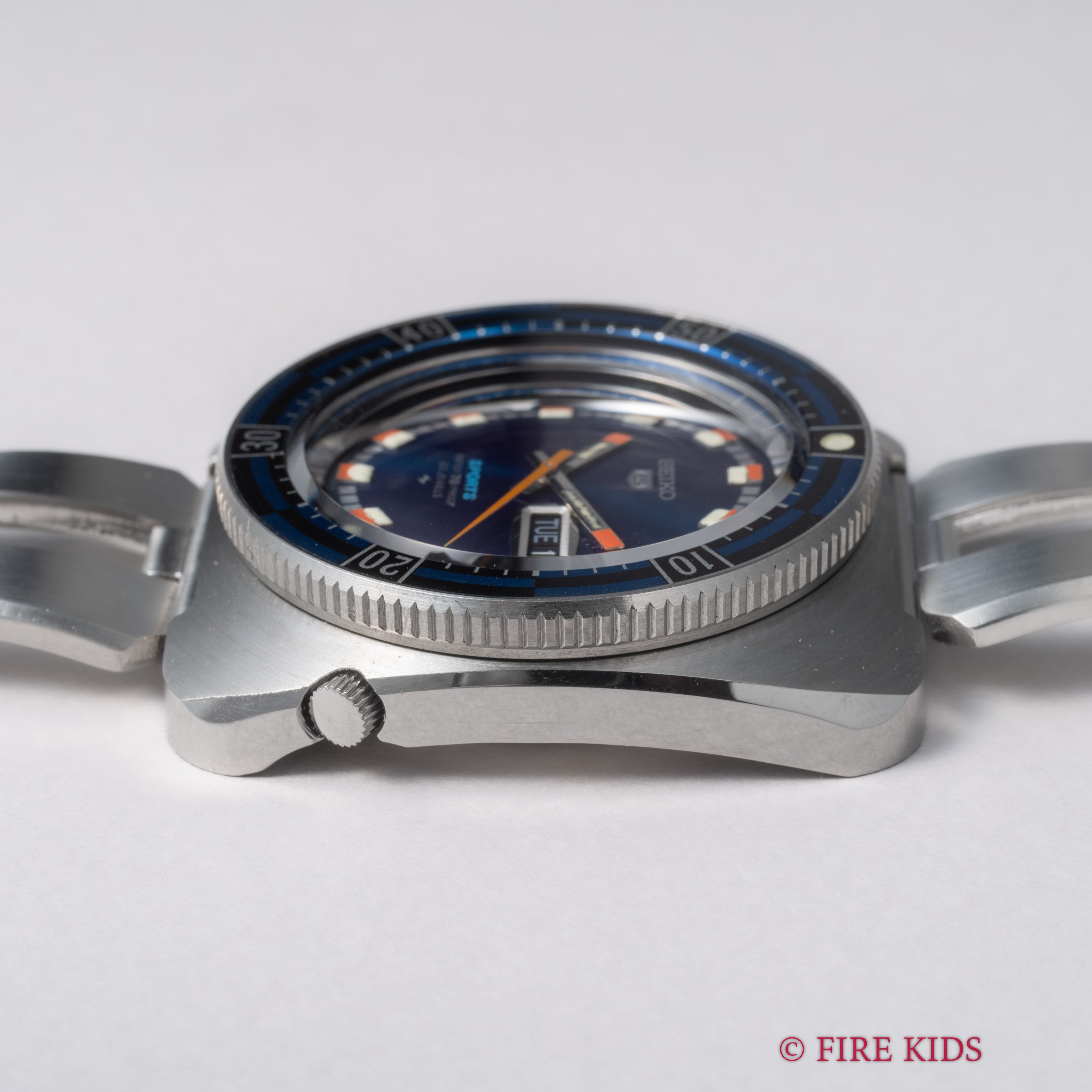 セイコー5スポーツ 1969年製 Ref.5126-8120 クッションケース 純正ブレス付き タグ付き