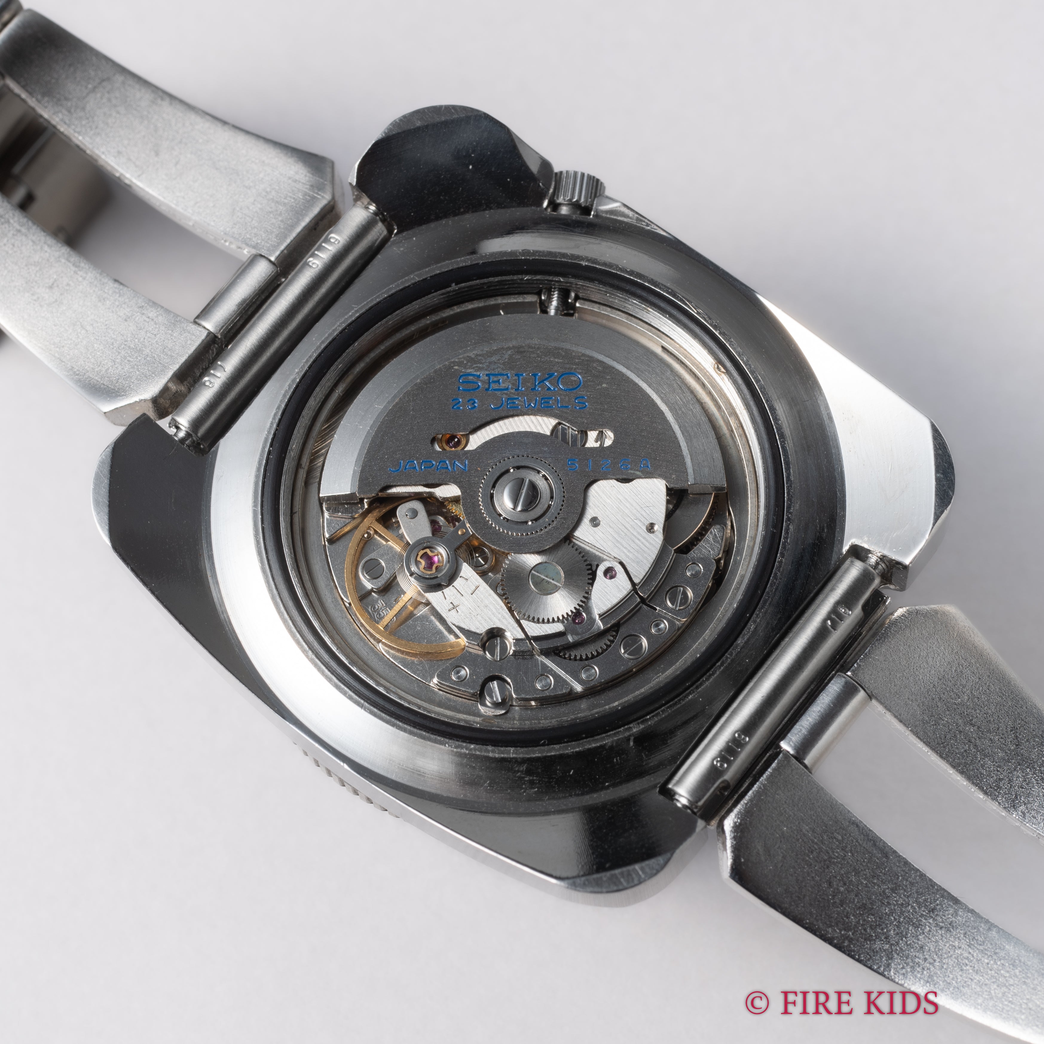 セイコー5スポーツ 1969年製 Ref.5126-8120 クッションケース 純正ブレス付き タグ付き