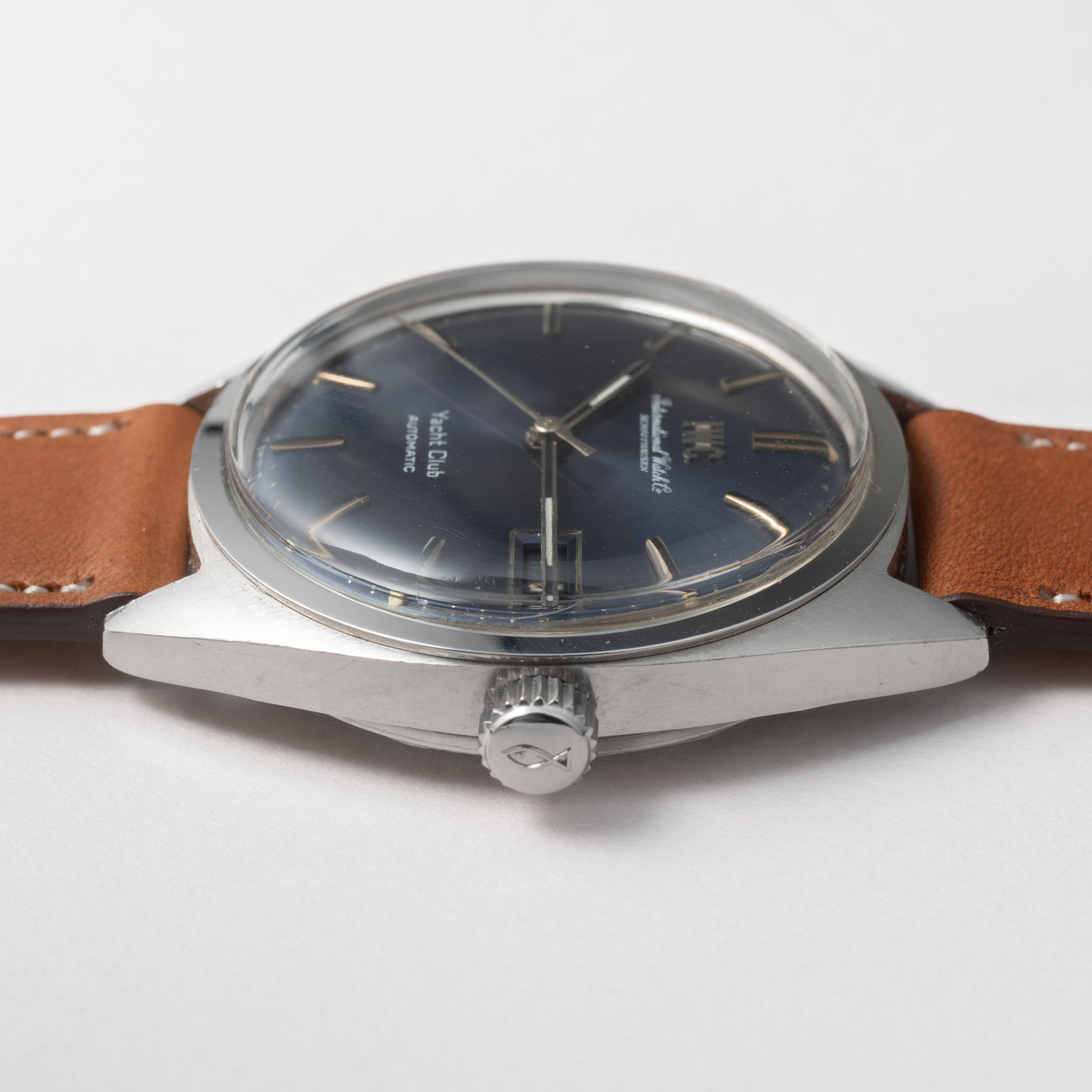 IWC ヨットクラブ 1971年製 Ref.R811AD オリジナルブルーダイヤル ペラトン式自動巻き Cal.8541B お魚リューズ