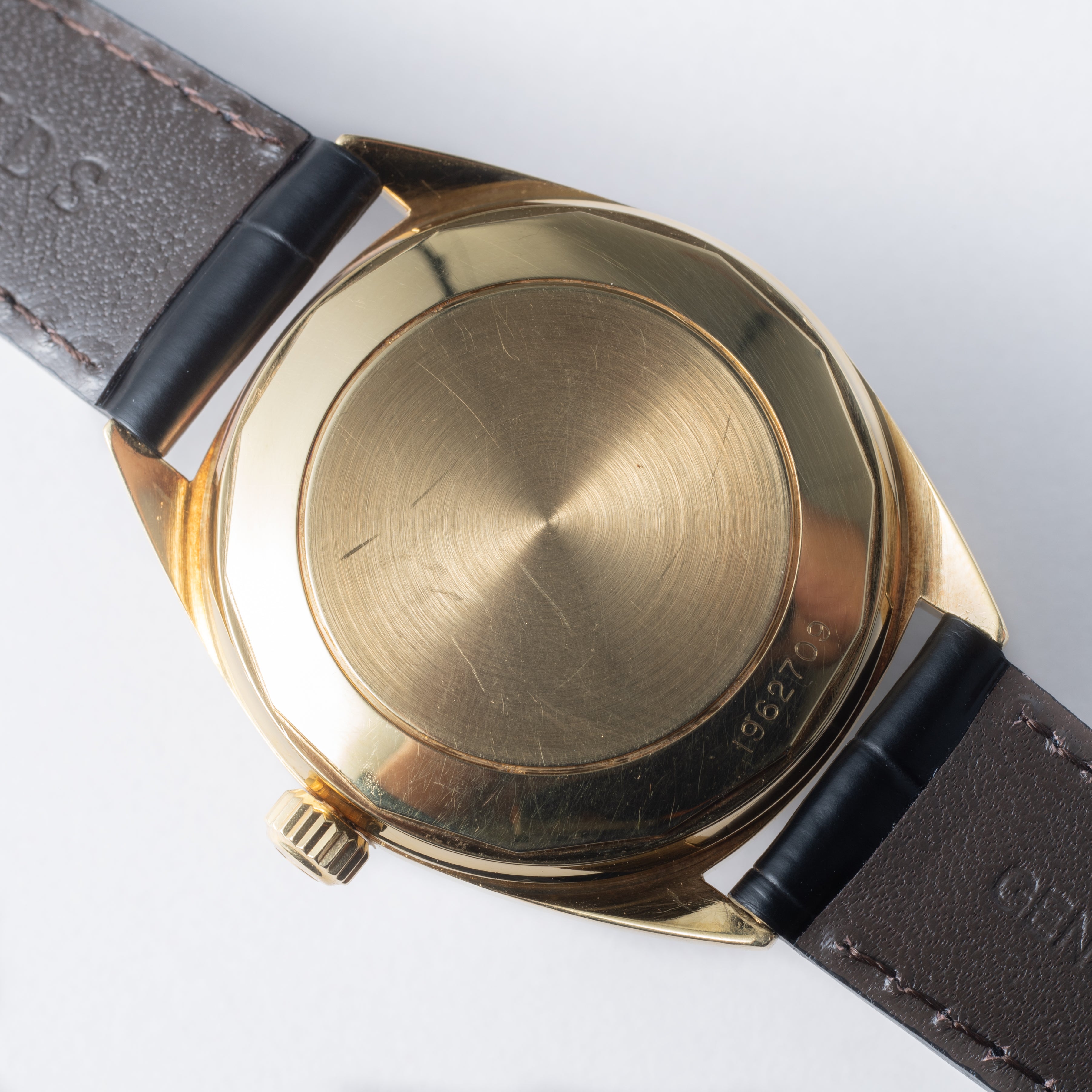 IWC ヨットクラブ 1969年製 Ref.R811A 18金イエローゴールド