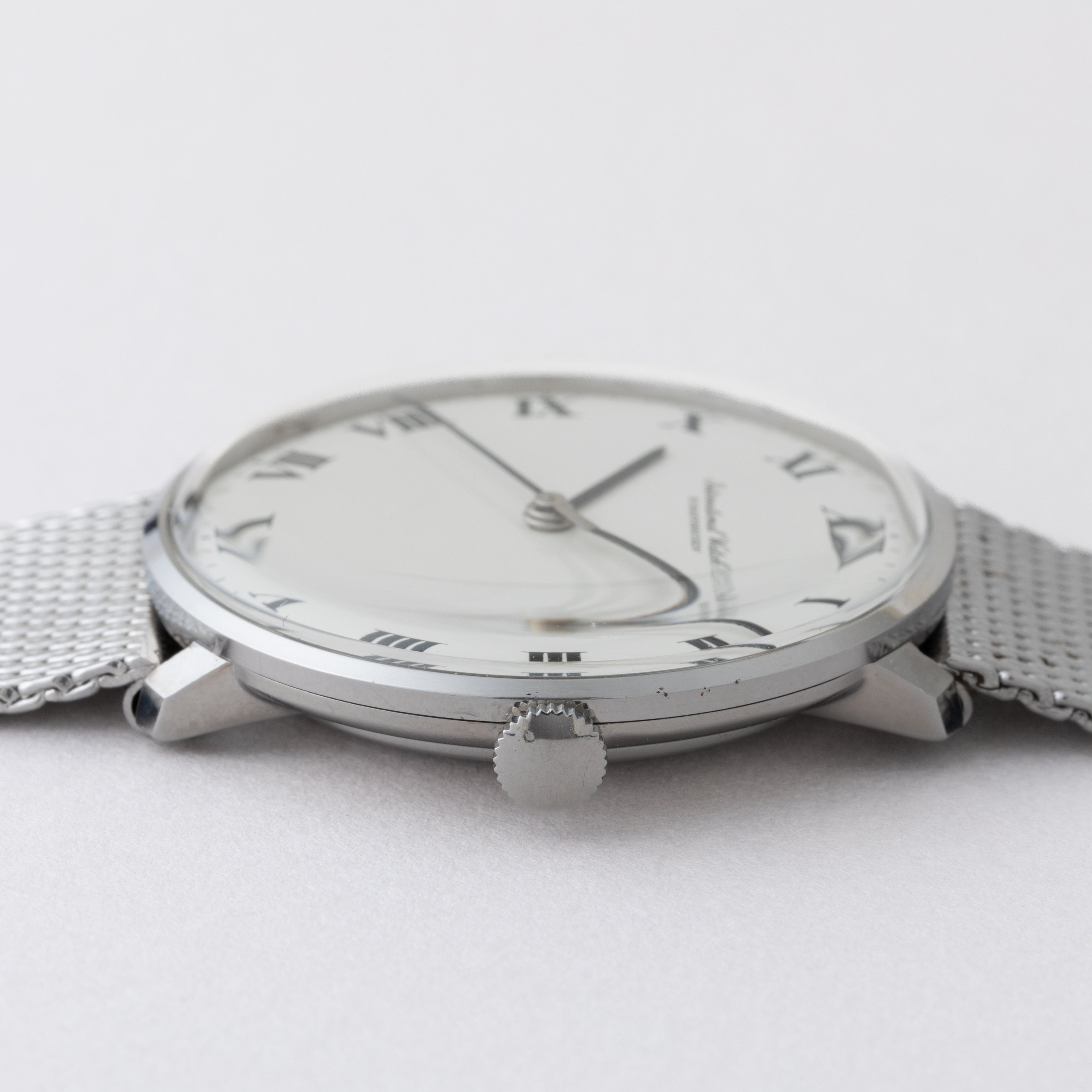 IWC 1973年製 ローマンダイヤル Ref.2401 手巻きCal.403 純正メッシュブレス