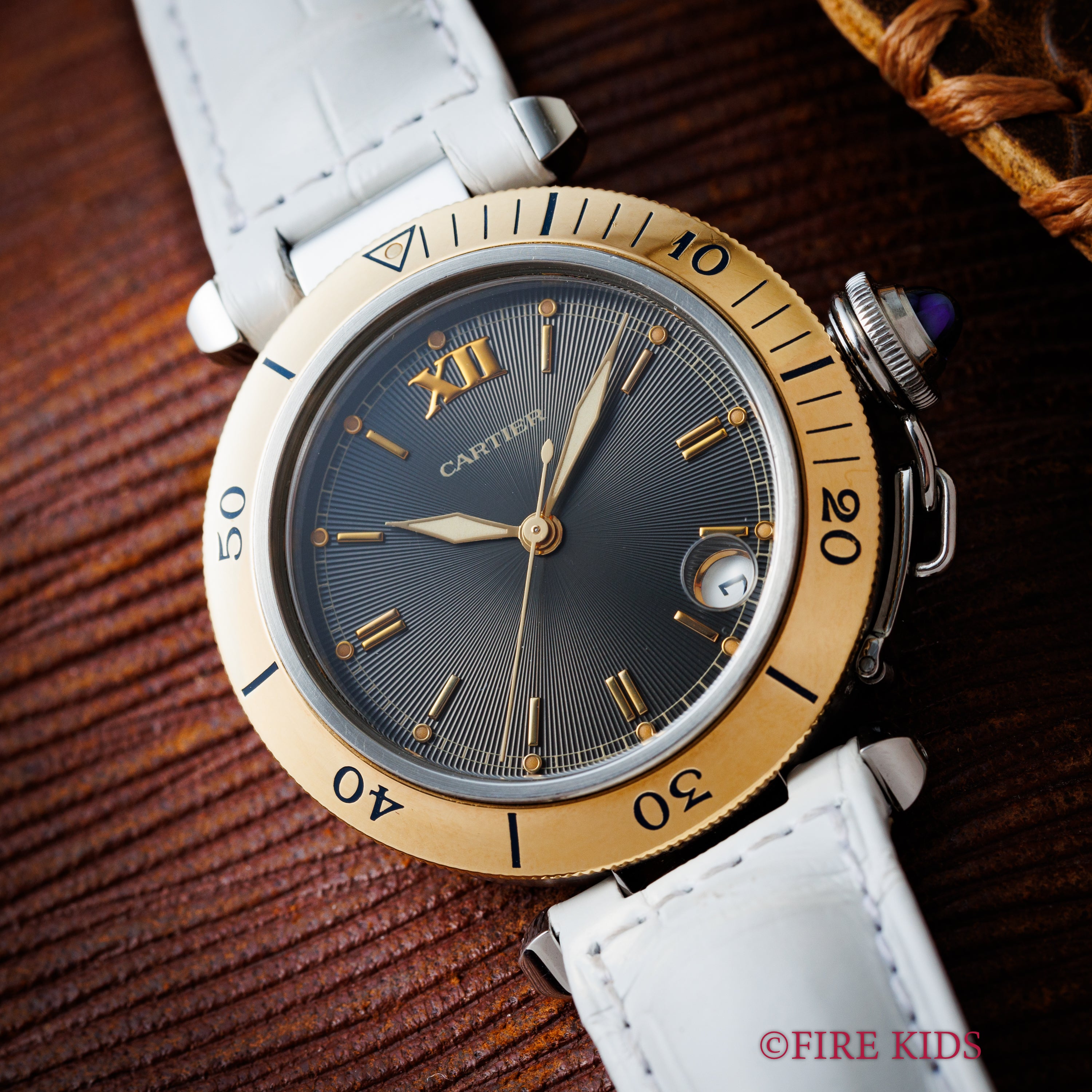 カルティエ パシャ コンビ グレーダイヤル Ref.1034 1990年代製 18金無垢尾錠付き