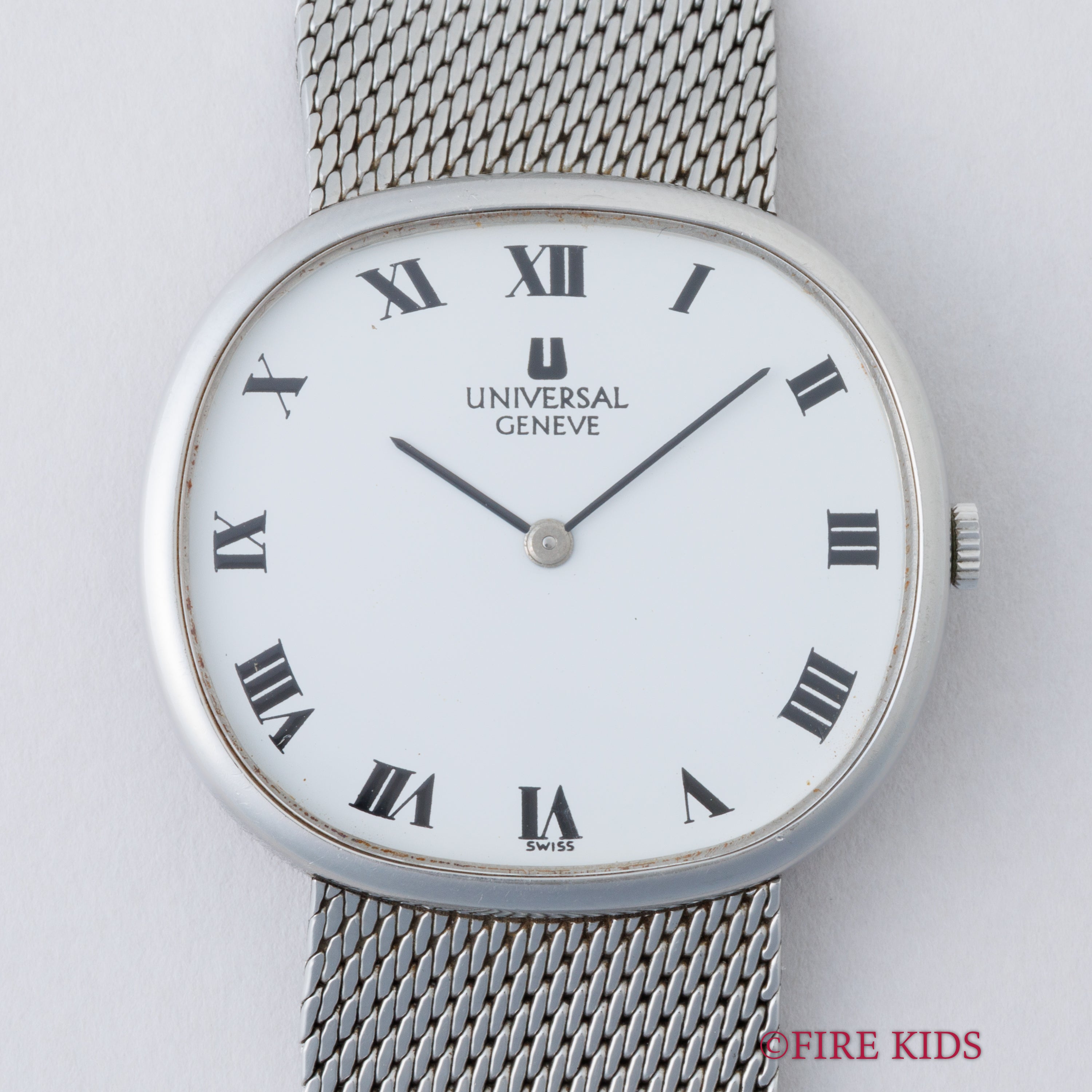 ユニバーサル ジュネーブ 1970年代製 ホワイトローマンダイヤル 一体型ブレス 手巻 Cal.1-42