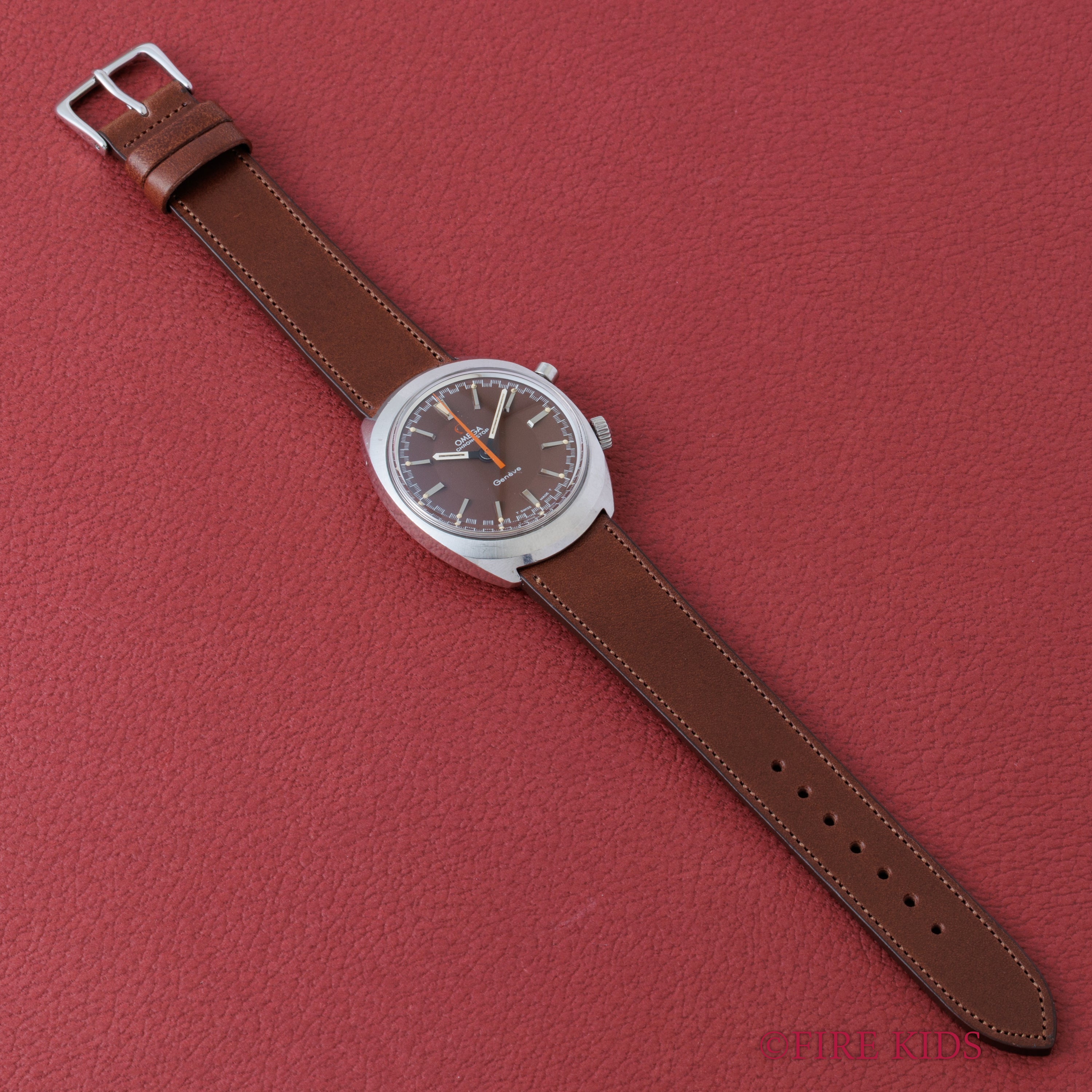 オメガ クロノストップ 1968年製 Ref.145.009 手巻 Cal.865 希少ブラウンダイヤル