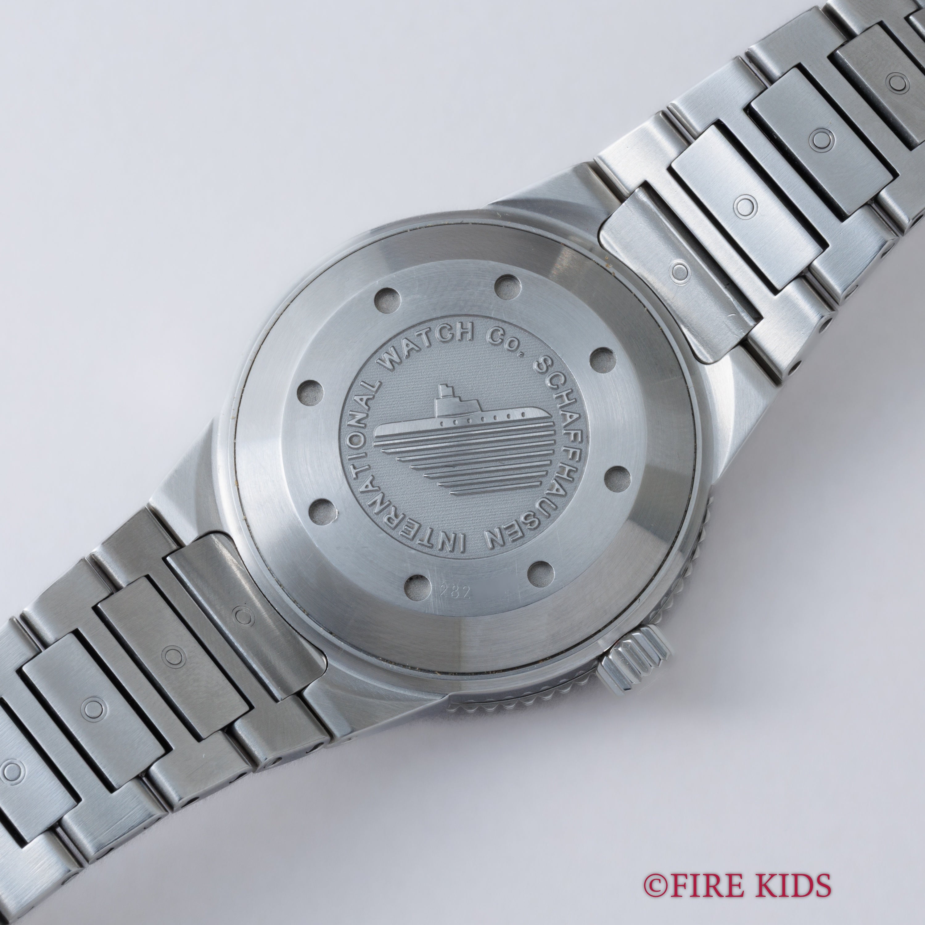 IWC 2001年製 アクアタイマー 2000m防水 オールトリチウム 純正ブレス サービスギャラ、箱、修理明細付き