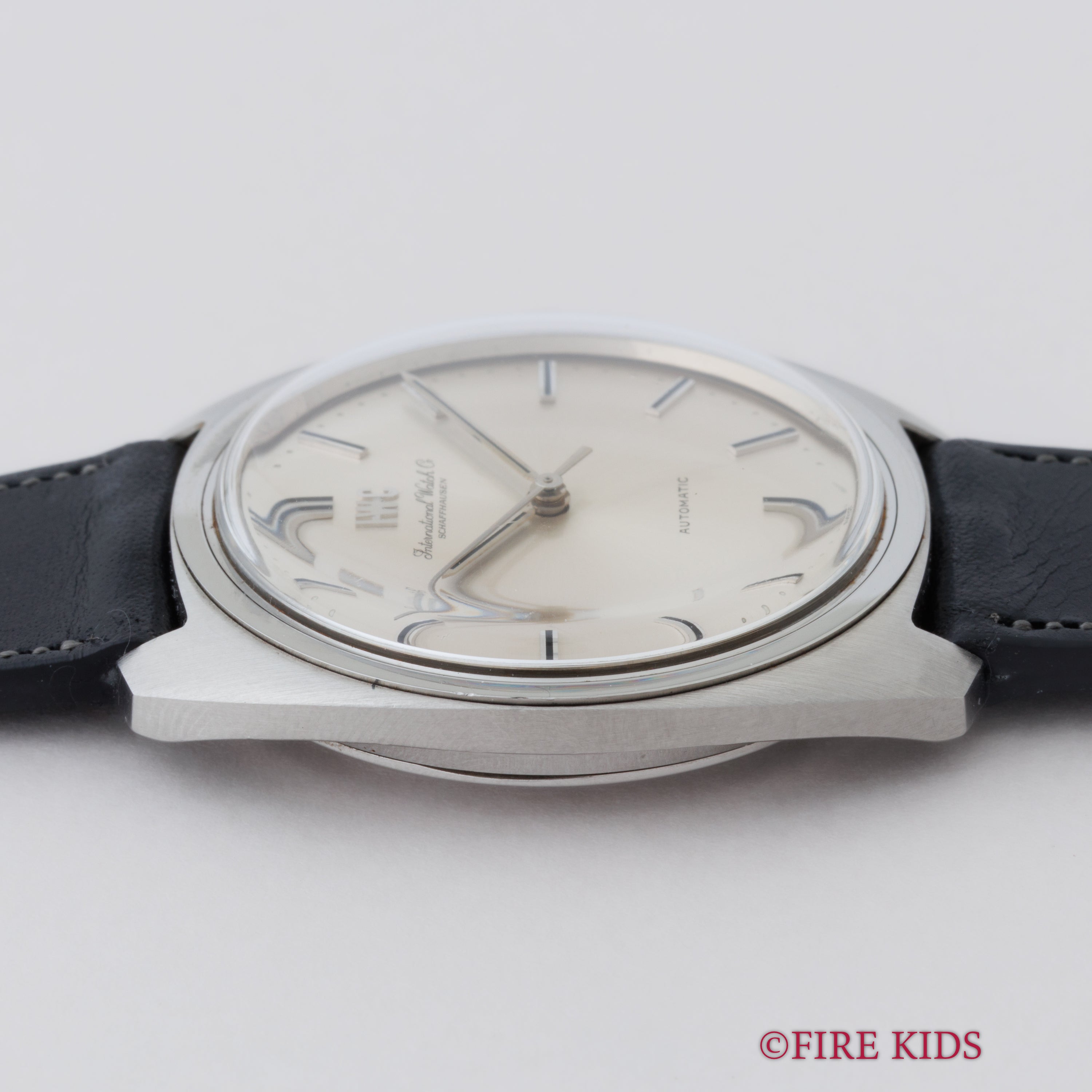 IWC 1978年製 トノーケース ペラトン式自動巻き Cal.854B ノンデイト