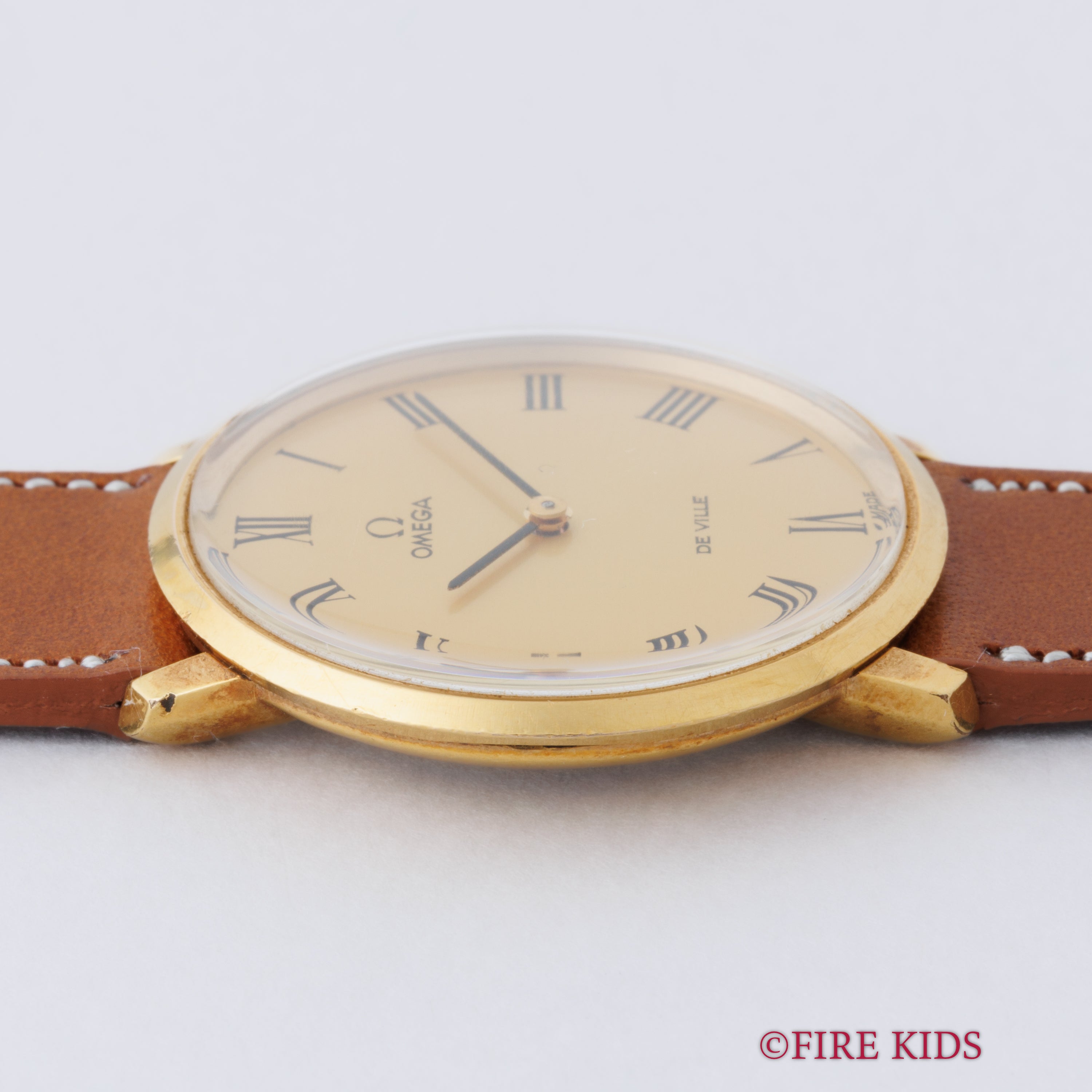 オメガ デ・ヴィル ローマンダイヤル 金張りラウンドケース 1969年製 Ref.111.077