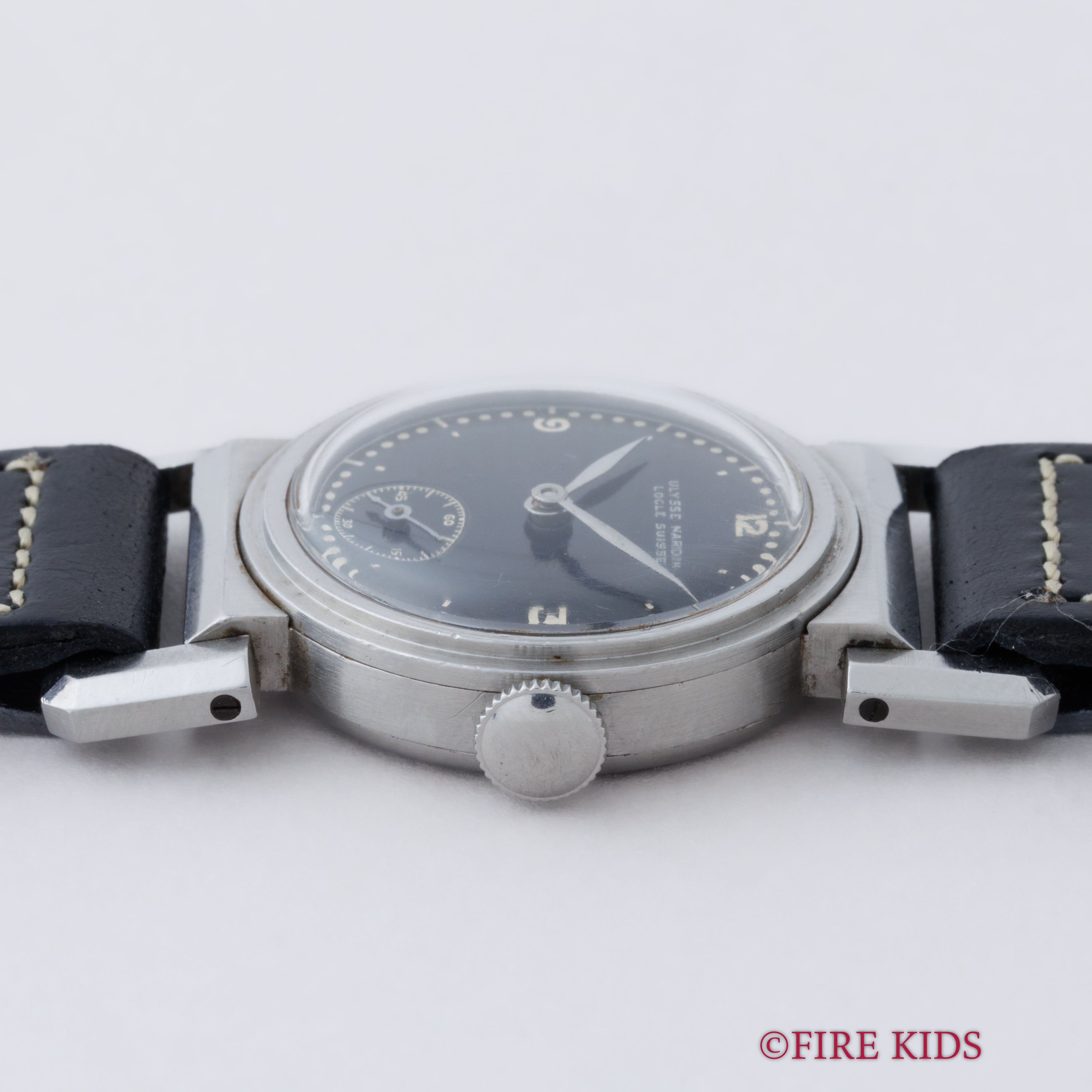 ユリスナルダン 1930年代製 フレキシブルラグ ブラックミラーダイヤル 手巻き