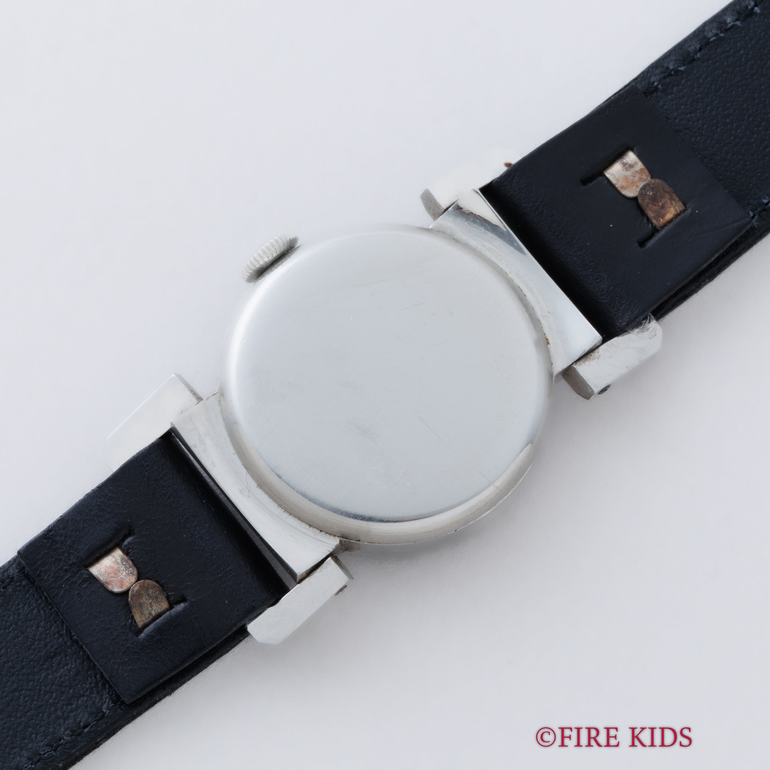 ユリスナルダン 1930年代製 フレキシブルラグ ブラックミラーダイヤル 手巻き