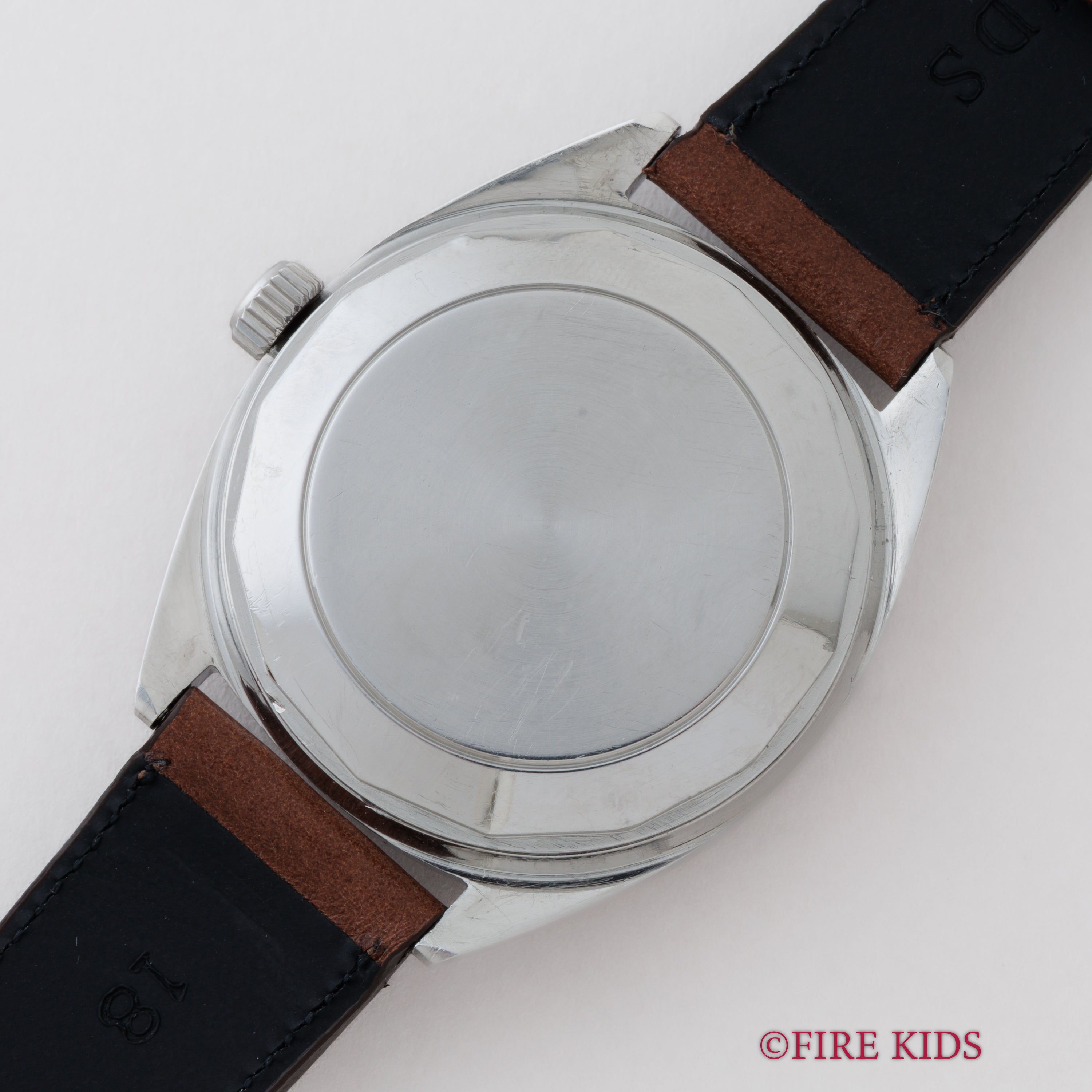 IWC ヨットクラブ 1973年製 シルバーダイヤル ペラトン式自動巻き Ref.R811 Cal.8541B