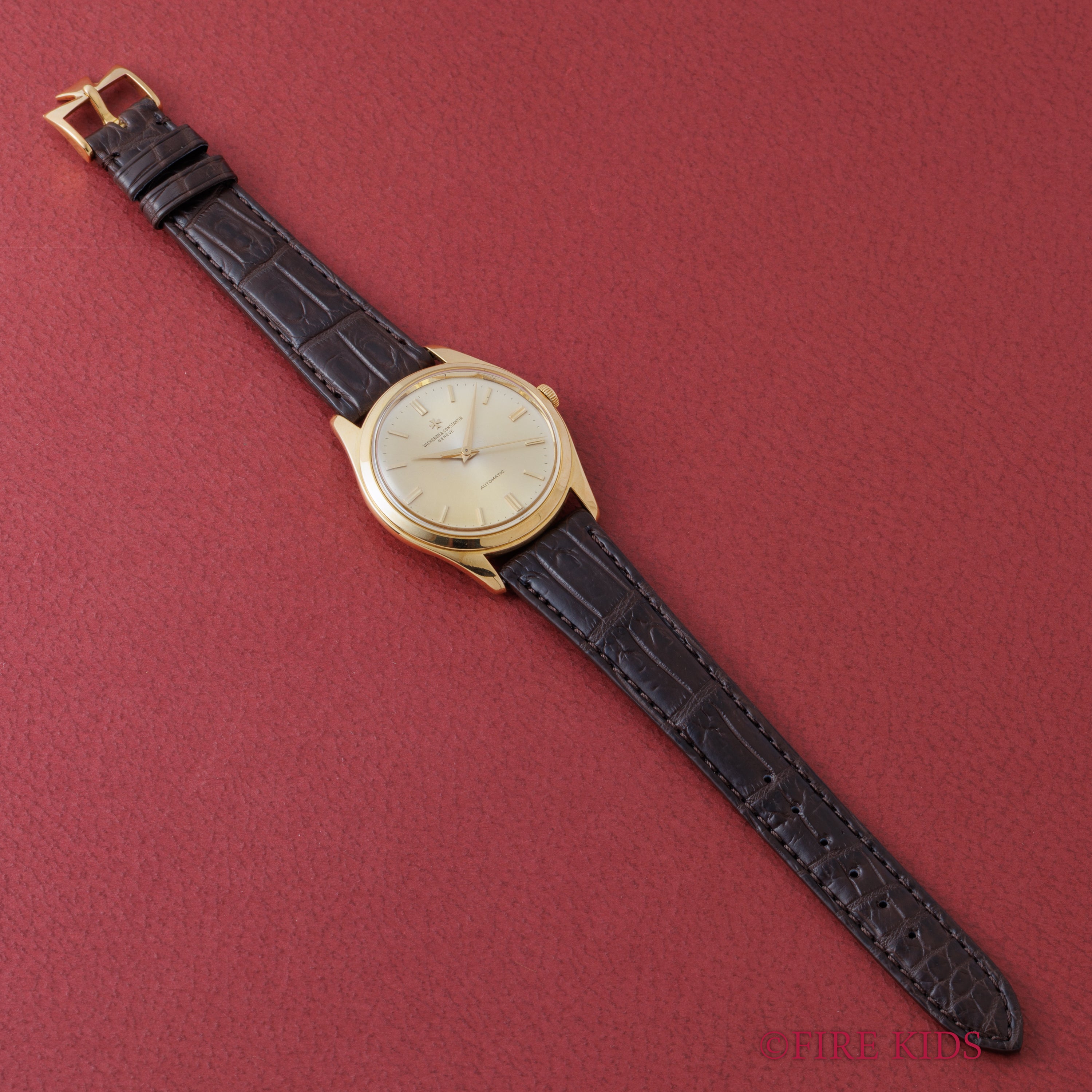 ヴァシュロン・コンスタンタン 18金無垢 ラウンドケース 自動巻き Ref.6441 Cal.K1071 1960年代製　純正尾錠