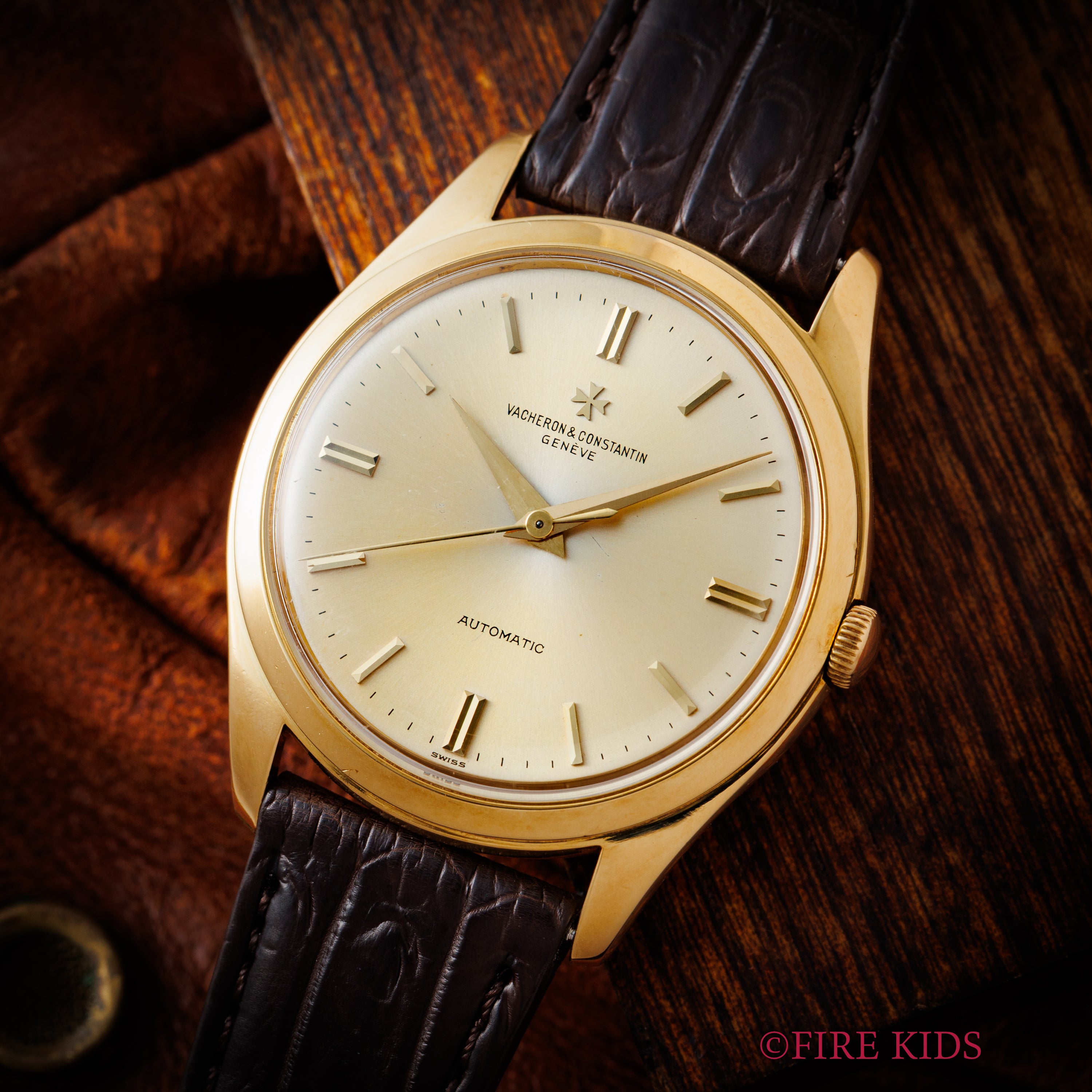 ヴァシュロン・コンスタンタン 18金無垢 ラウンドケース 自動巻き Ref.6441 Cal.K1071 1960年代製　純正尾錠