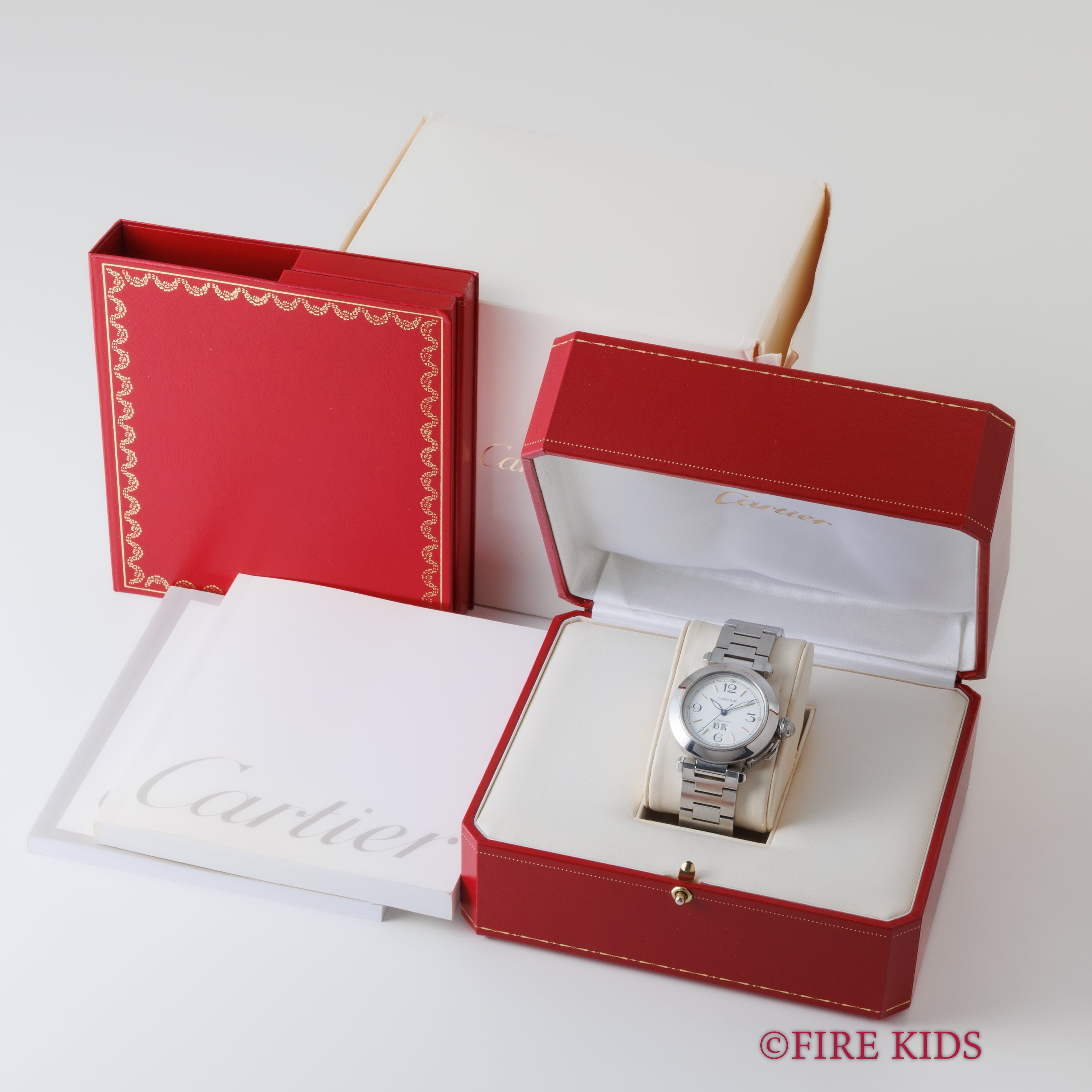 カルティエ パシャC 2000年代製 GMTビッグデイト ホワイトダイヤル 自動巻き 箱、保証書付き