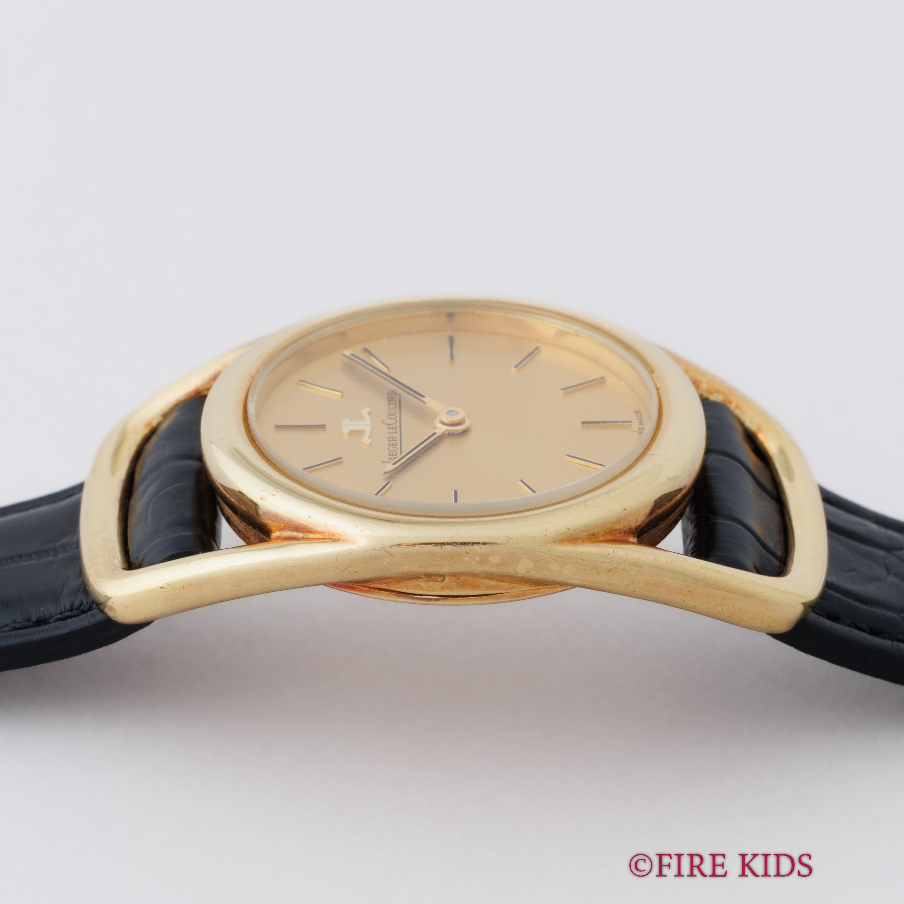 ジャガールクルト エトリエ 18金無垢 1970年代製 Ref.9109.21 シャンパンダイヤル 手巻き 箱付き