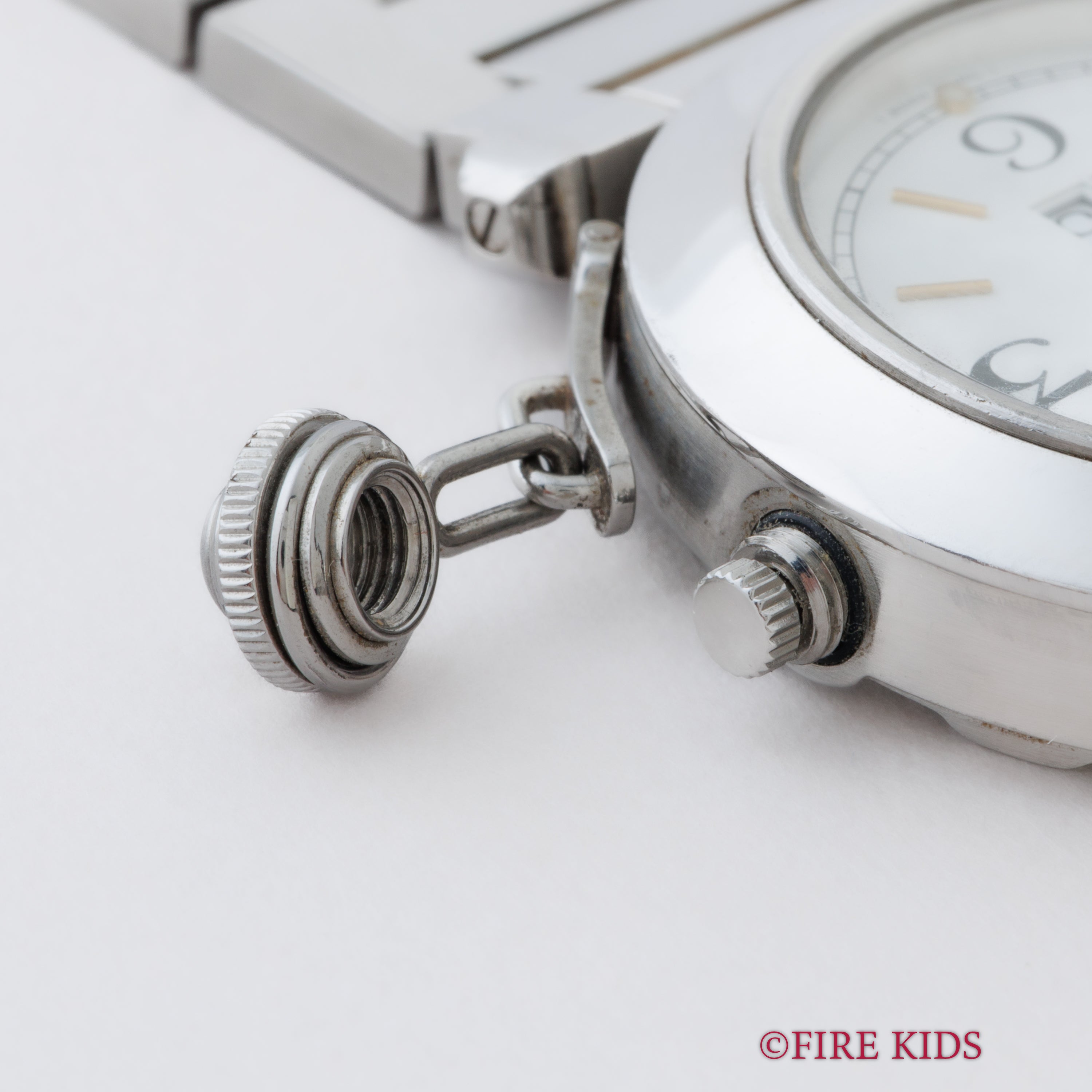 カルティエ パシャC 2000年代製 GMTビッグデイト ホワイトダイヤル 自動巻き 箱、保証書付き