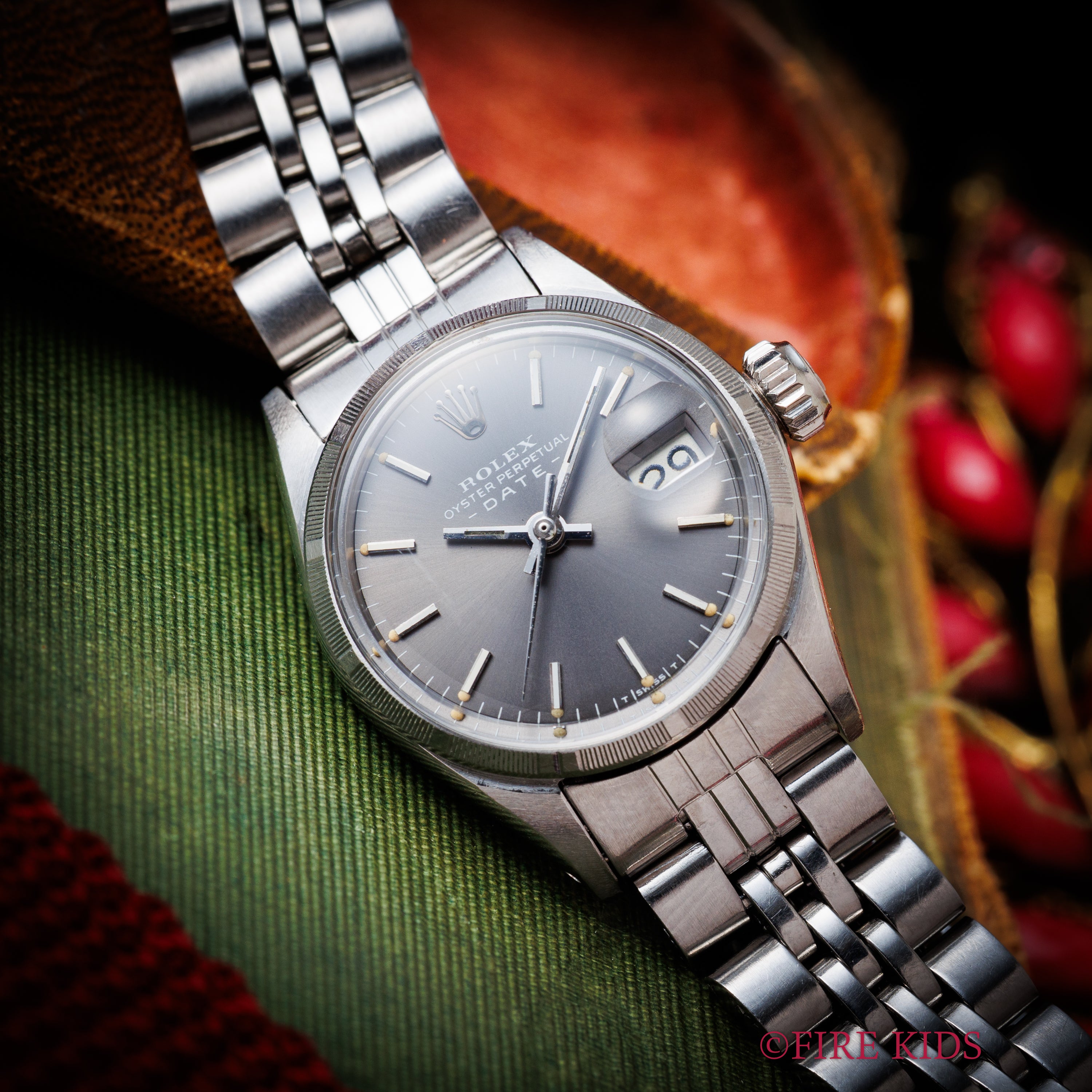 ロレックス オイスターパーペチュアルデイト レディース SSベゼル 1970年製 Ref.6517