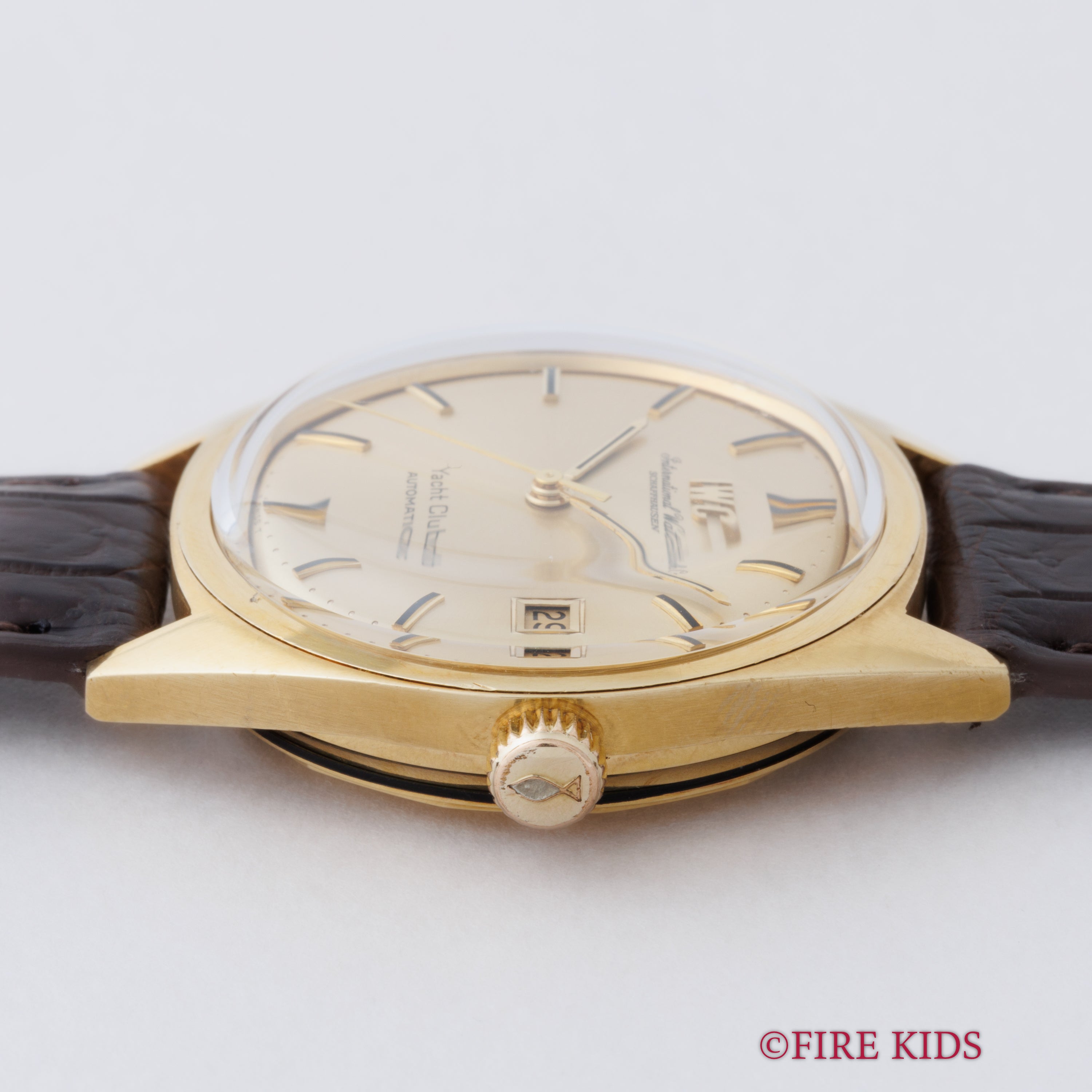 IWC ヨットクラブ 1967年製 Ref.R811A 18金イエローゴールド