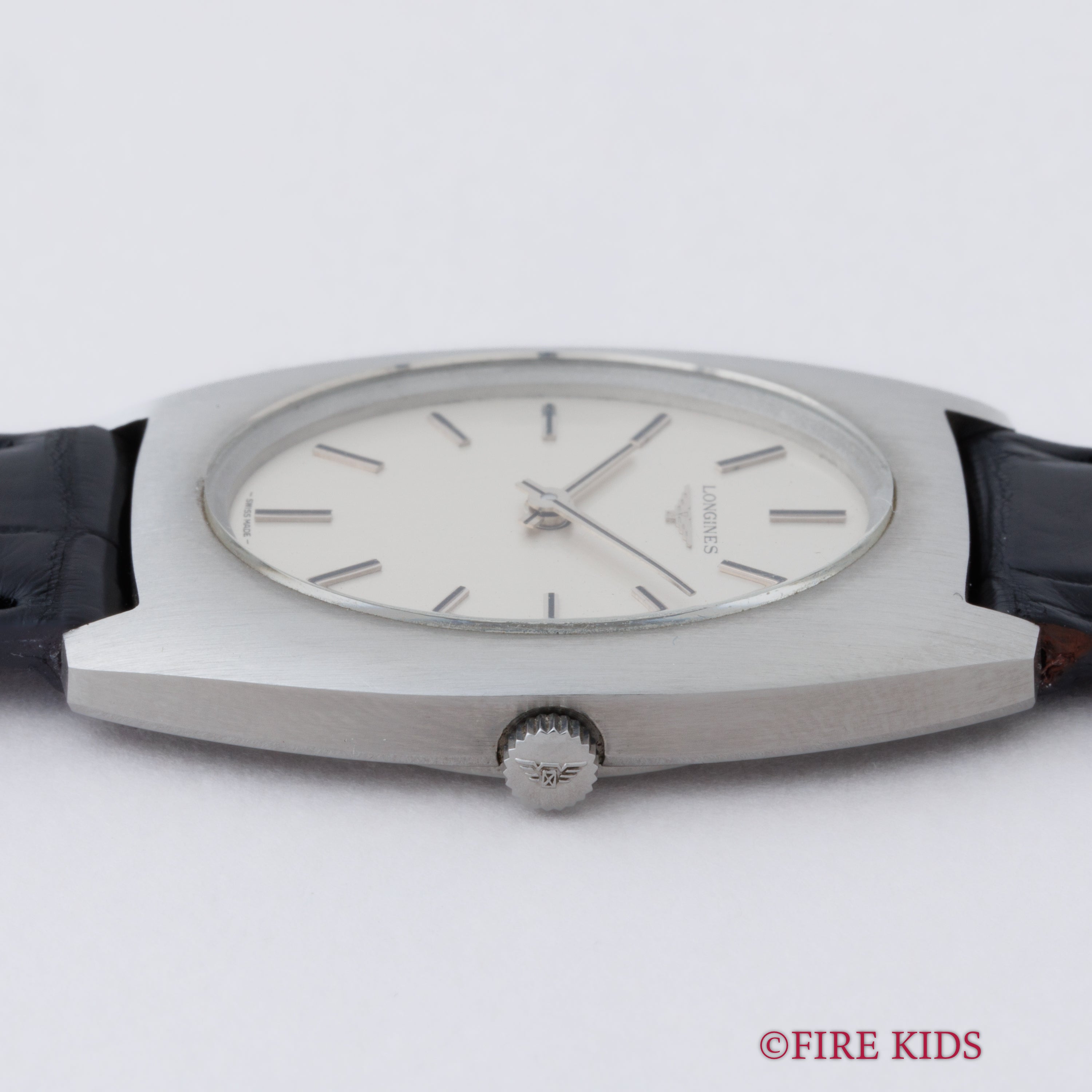 ロンジン トノーケース 1973年製 Cal.428 薄型手巻き