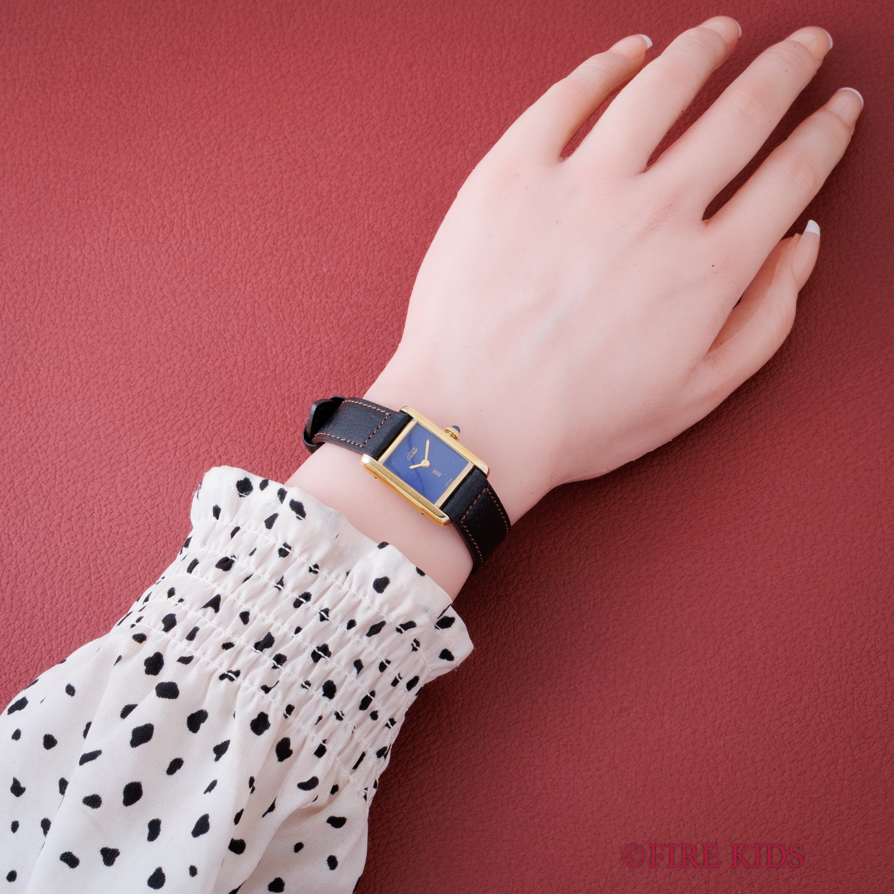 カルティエ マストタンク 1980年代製 SMサイズ 手巻き ラピスブルーダイヤル 純正尾錠付き 箱、中古純正革ベルト付き