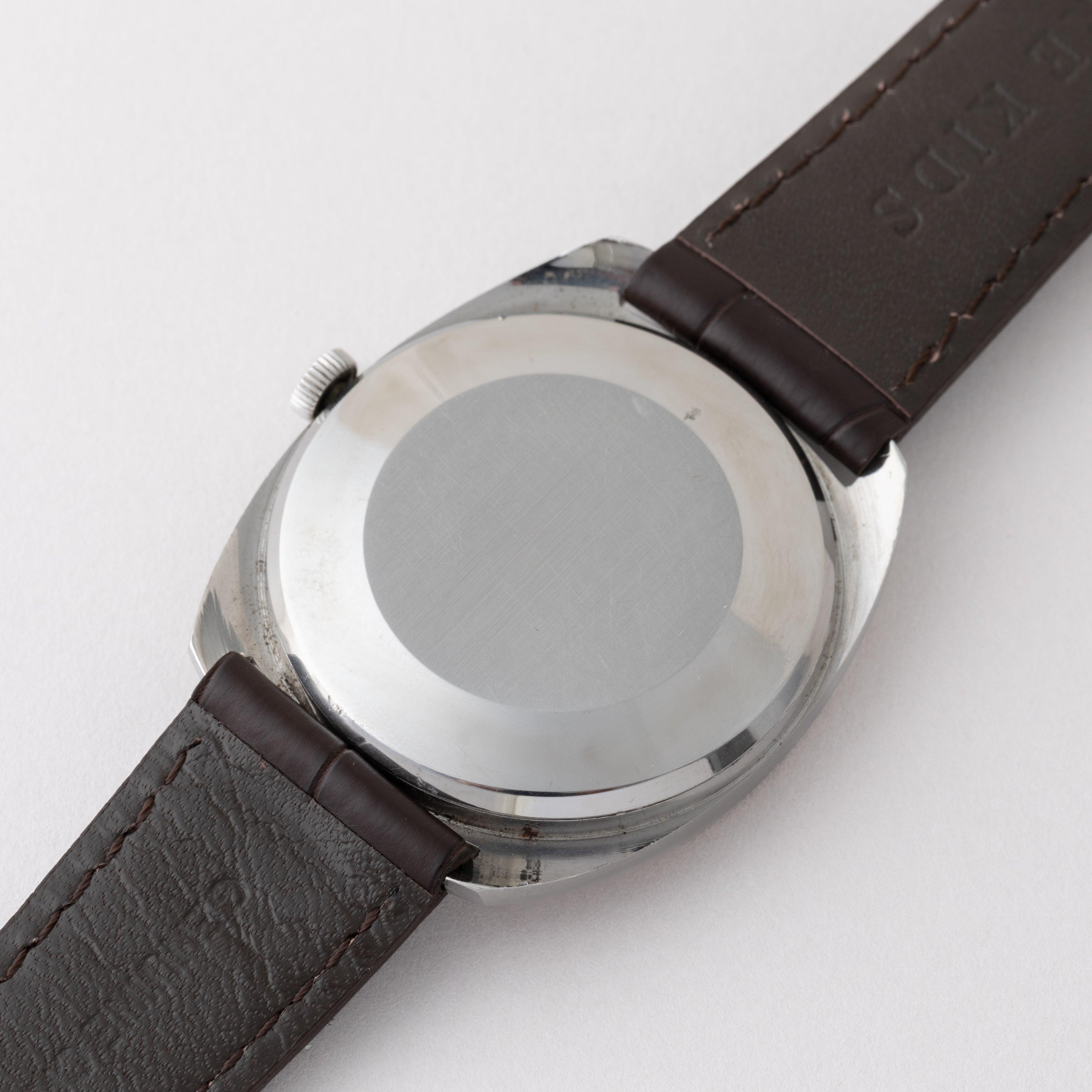 IWC トノーケース 1969年製 Ref.R819A Cal.8541