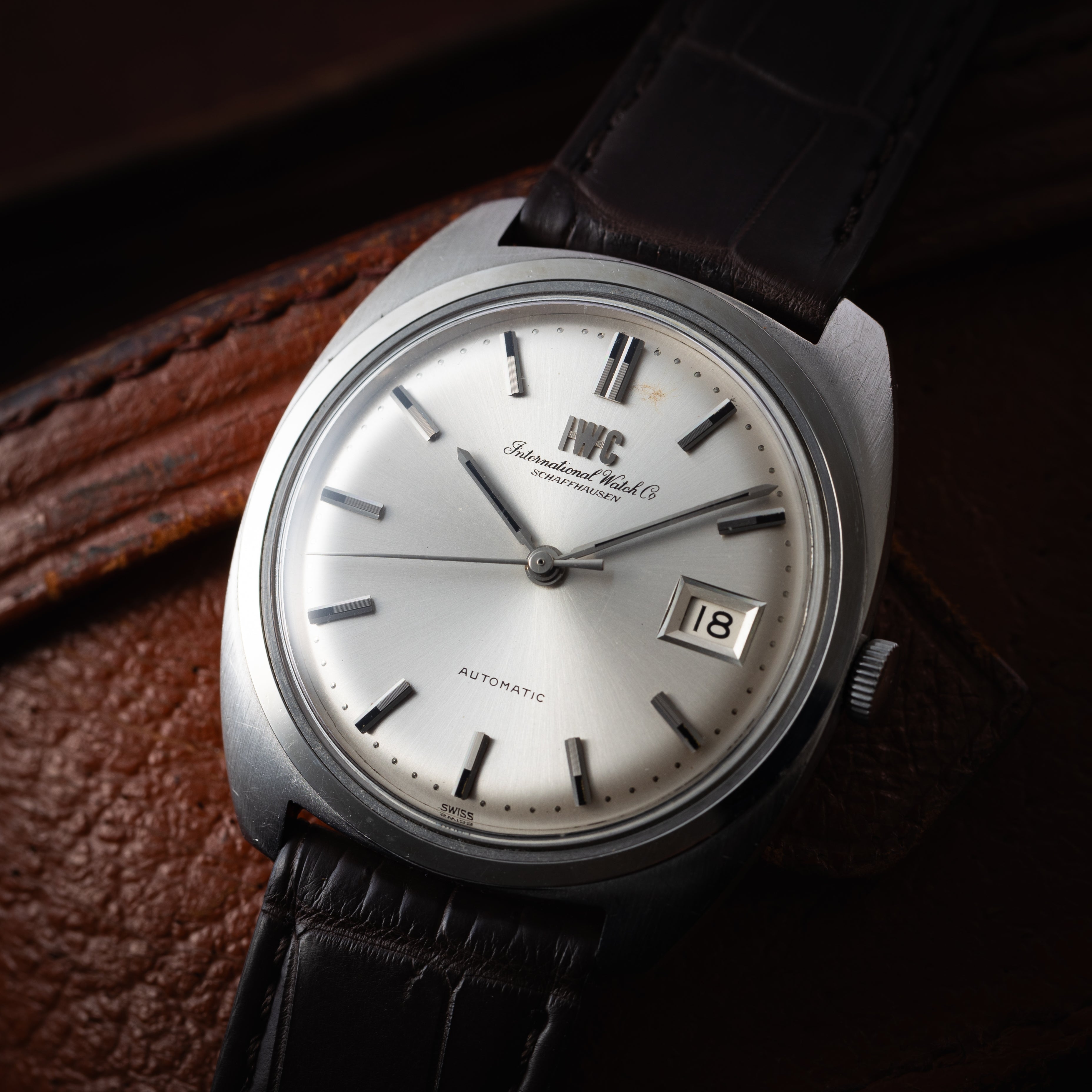 IWC トノーケース 1969年製 Ref.R819A Cal.8541