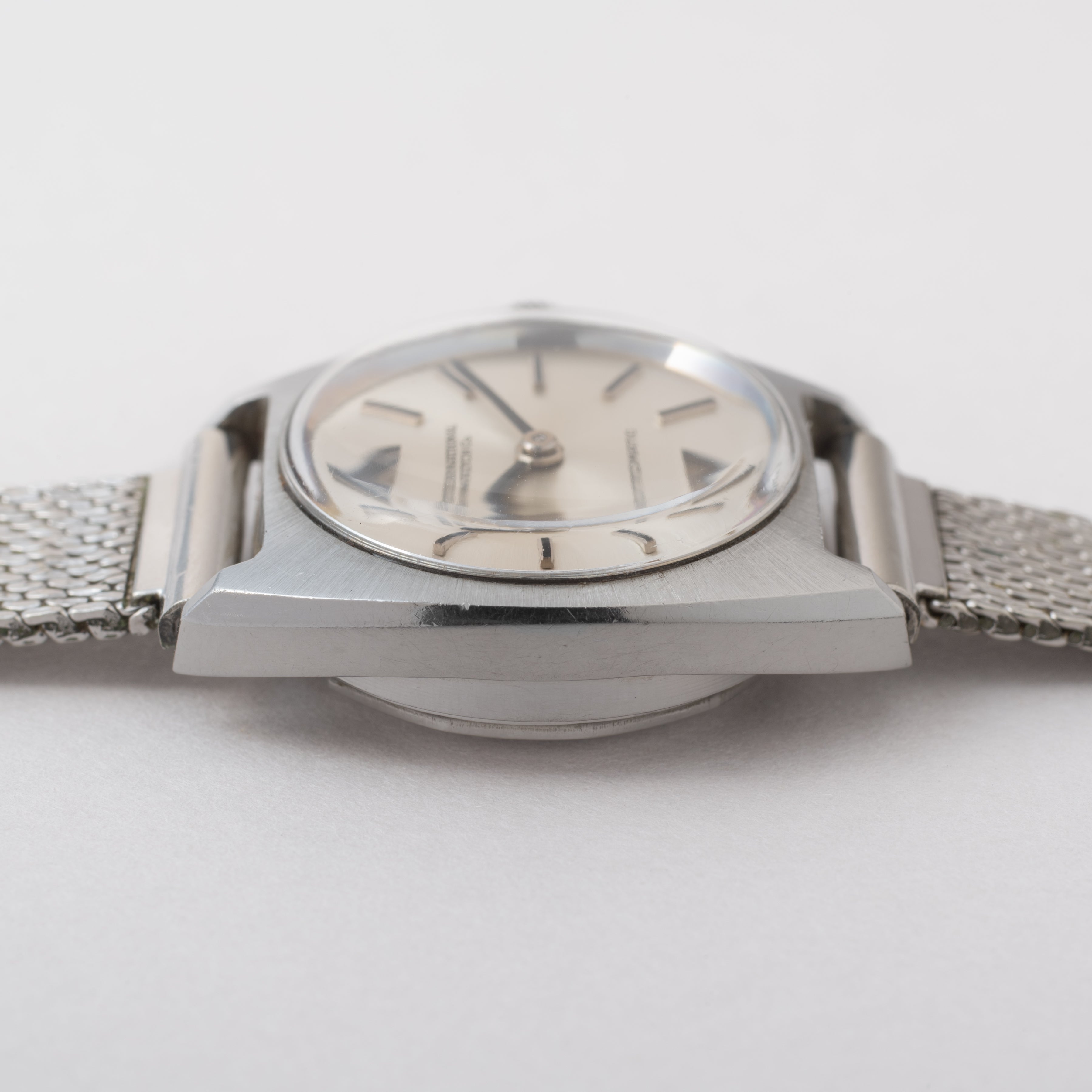 IWC レディース オートマチック トノー型 1970年代