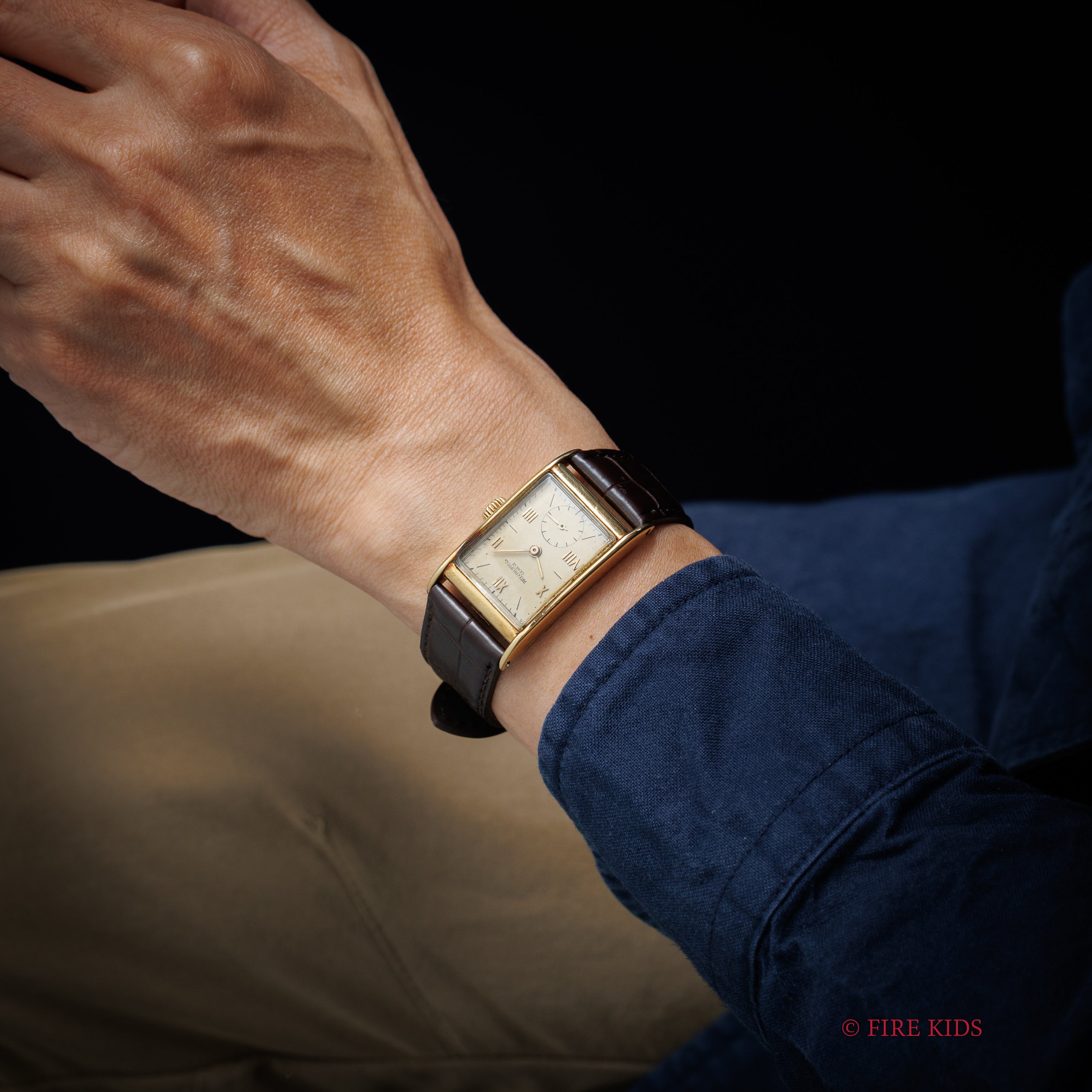 パテック・フィリップ レクタンギュラーケース 1944年製 Ref.1560 Cal.9‐90 手巻 18金無垢RG アーカイブ付き