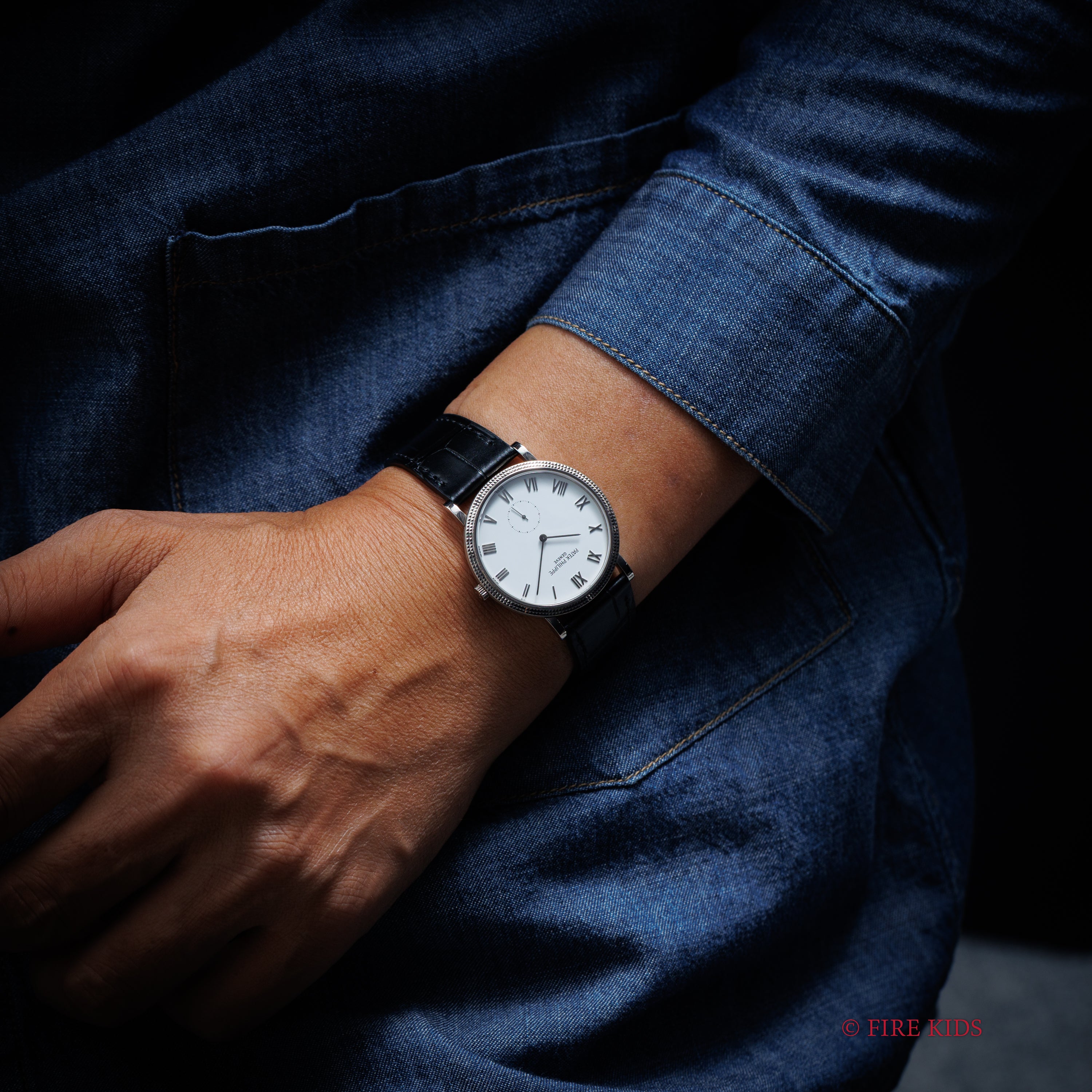 パテックフィリップ カラトラバ ホワイトローマンダイヤル 日本限定 1999年製 手巻き Cal.215 18金ホワイトゴールド 箱、アーカイブ、純正18金ホワイトゴールド尾錠付き