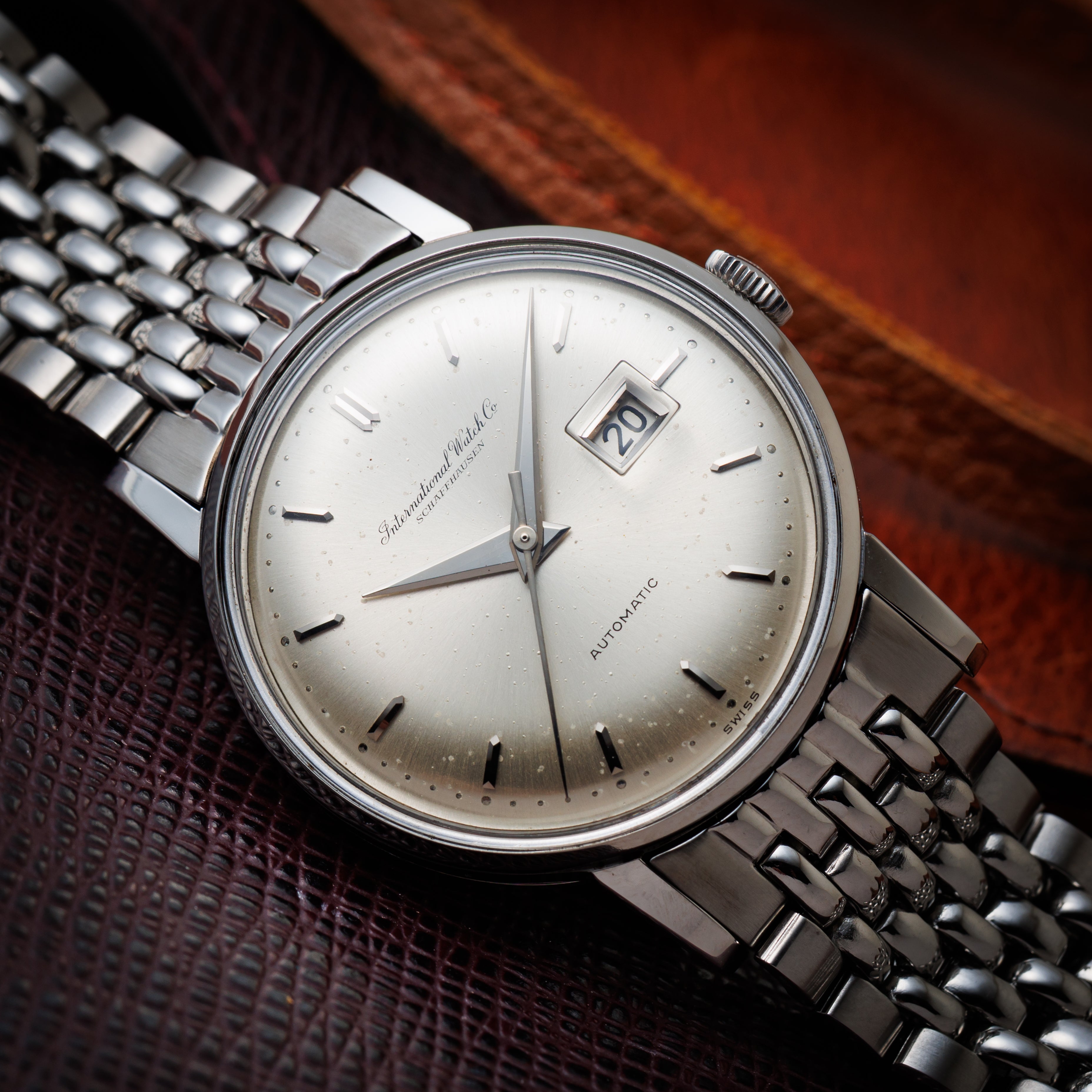 IWC ペラトン式オートマチック Cal.8531 1963年製 寄り目デイト ラウンドケース 純正ブレス付き