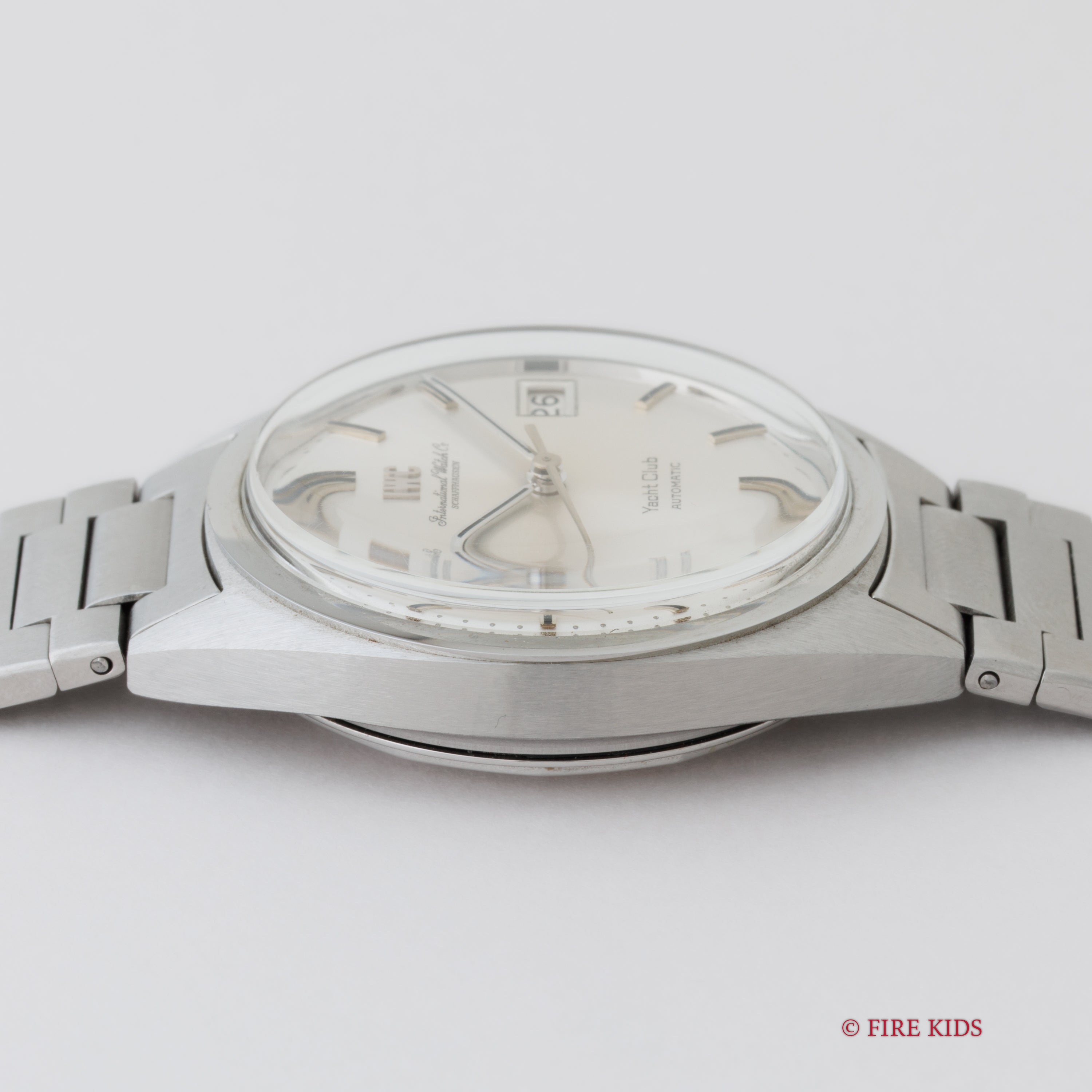 IWC ヨットクラブ 1979年製 ペラトン式自動巻き Cal.8541B 純正ブレス付き 箱付き