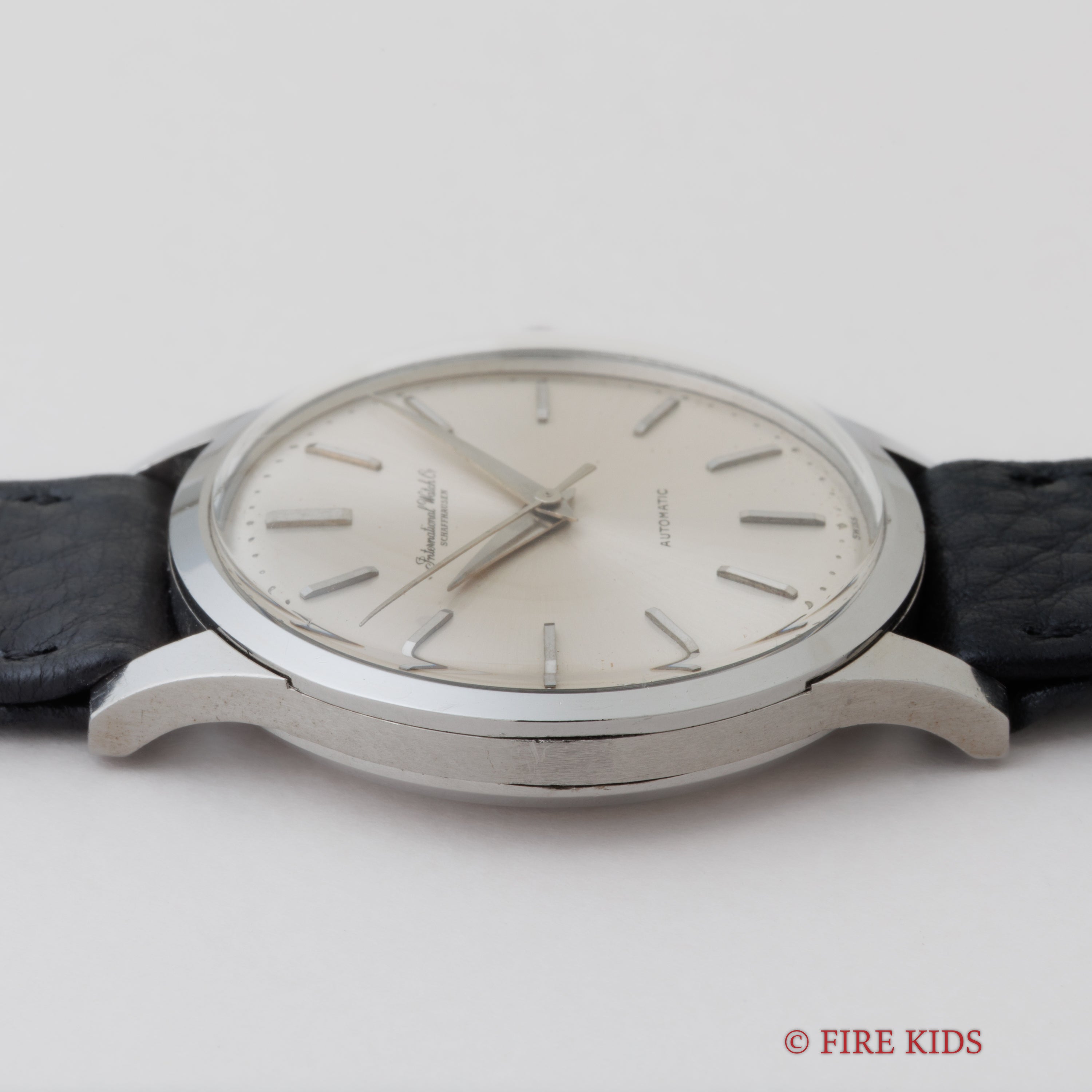 IWC 36mmビッグケース ノンデイト 1963年製 自動巻き Ref.647A Cal.853