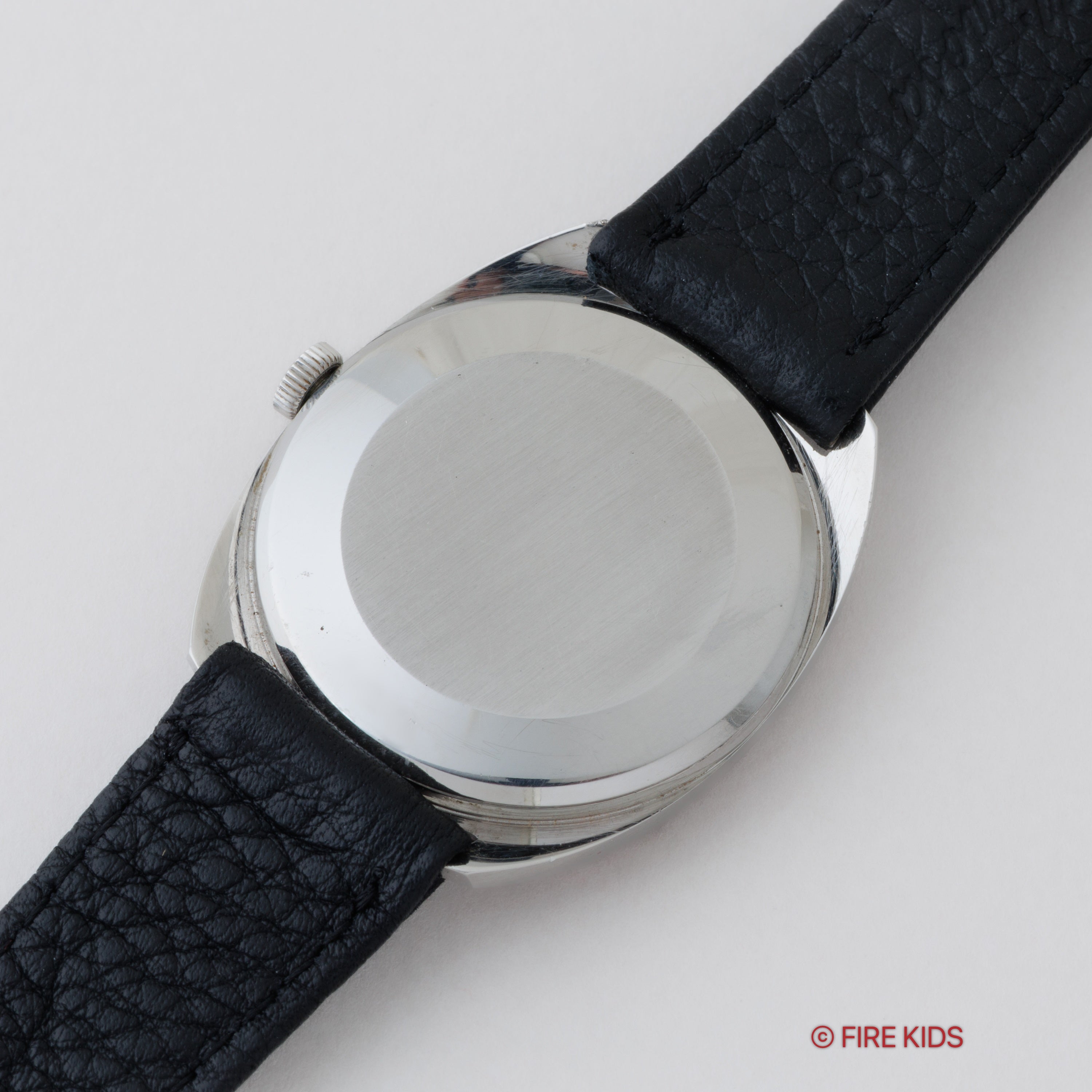 IWC トノーケース 手巻き シルバーダイヤル 1973年製 Ref.R1014A Cal.403