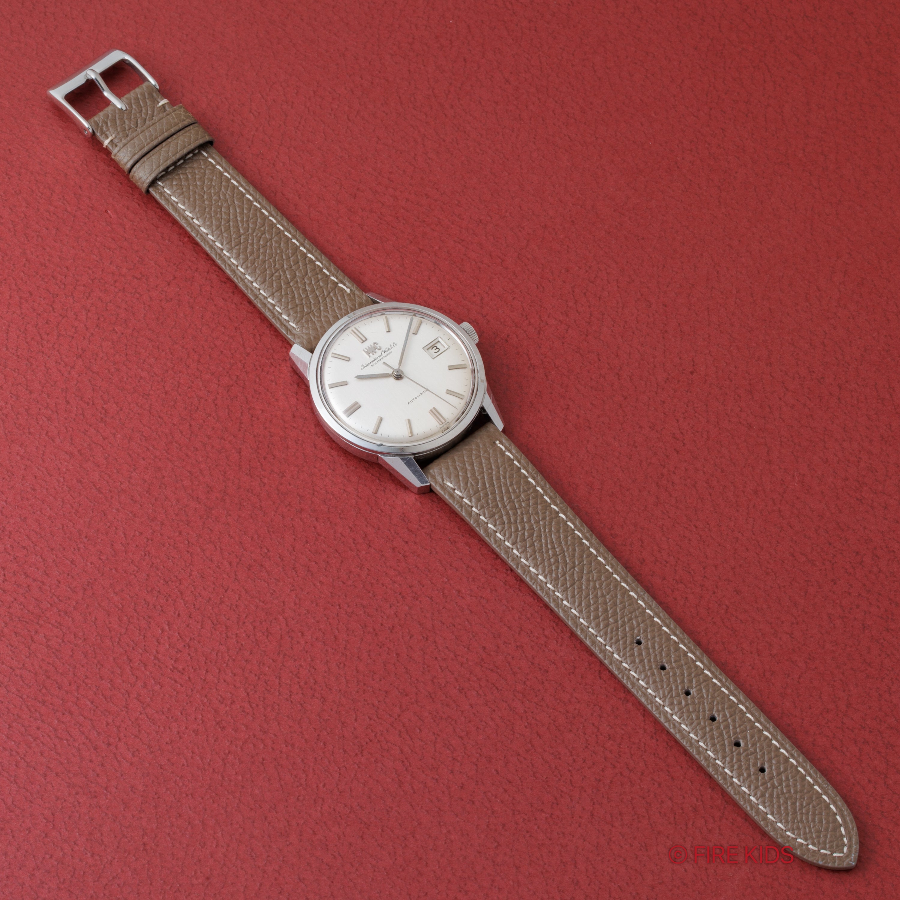 IWC ラウンドケース 1970年製(昭和45年製）ペラトン式自動巻 Ref.R810AD シルバーダイヤル