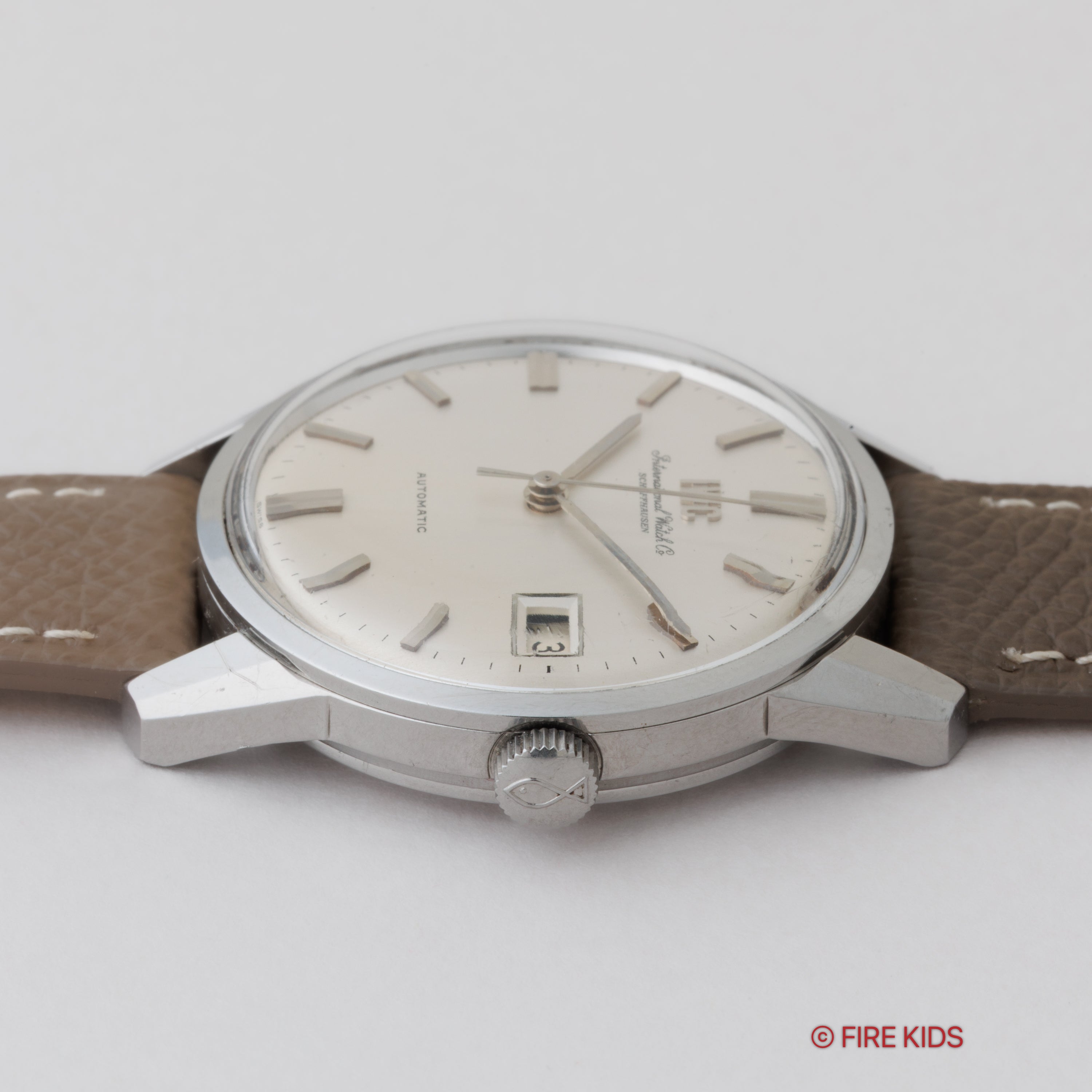 IWC ラウンドケース 1970年製(昭和45年製）ペラトン式自動巻 Ref.R810AD シルバーダイヤル