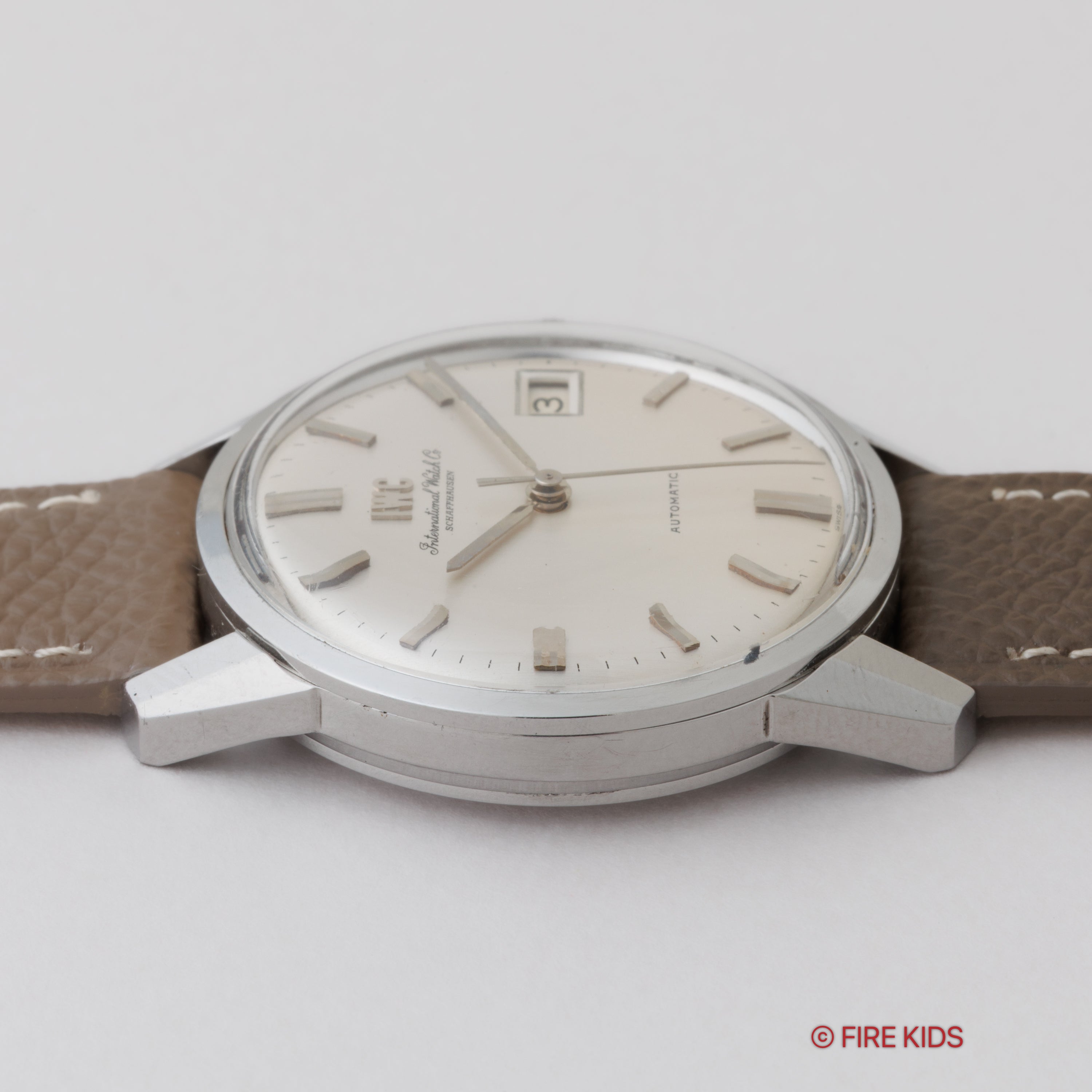 IWC ラウンドケース 1970年製(昭和45年製）ペラトン式自動巻 Ref.R810AD シルバーダイヤル