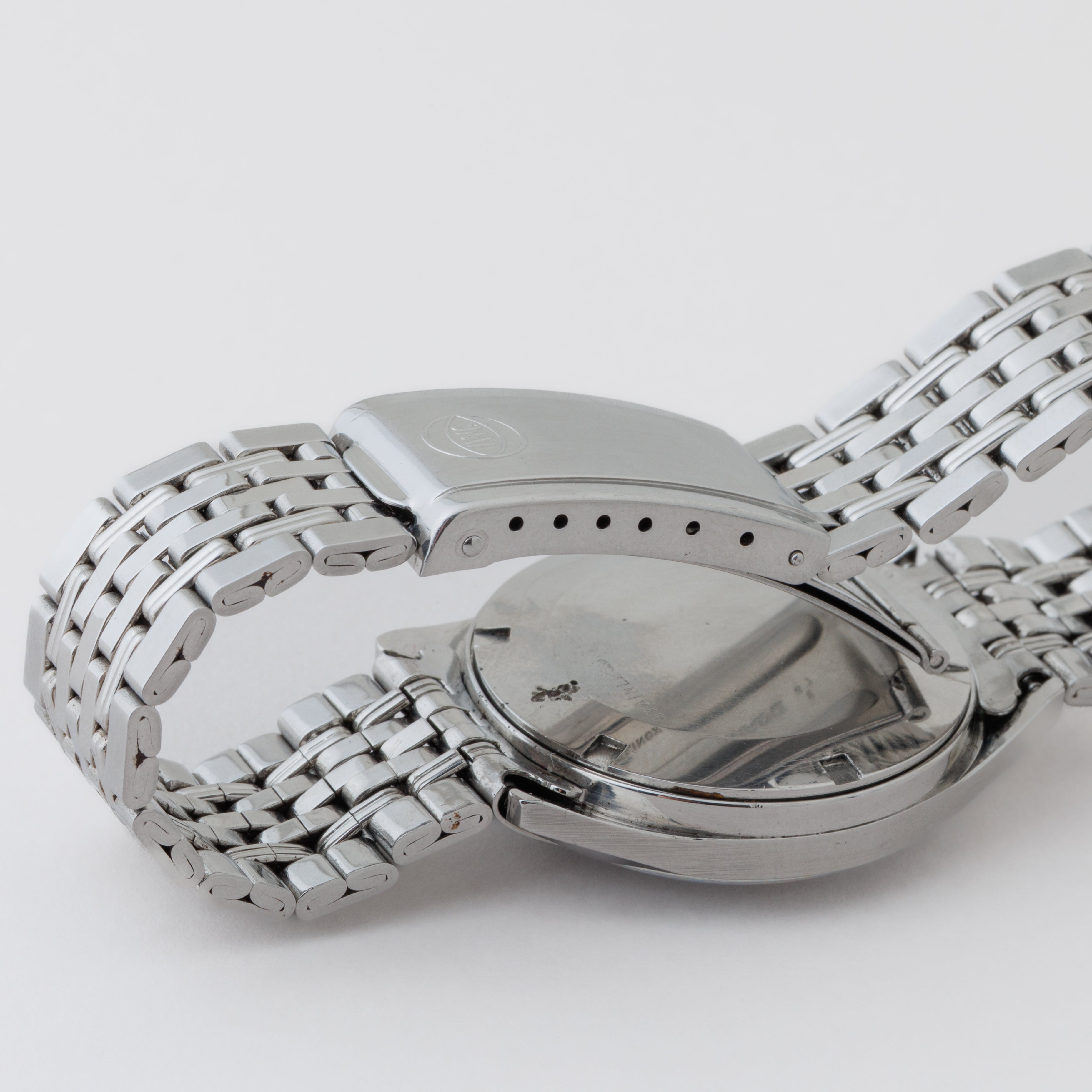 IWC	ラウンドケース グレーダイヤル 手巻きCal.89 Ref.810 1970年製/昭和45年製 純正ステンレスブレス付き