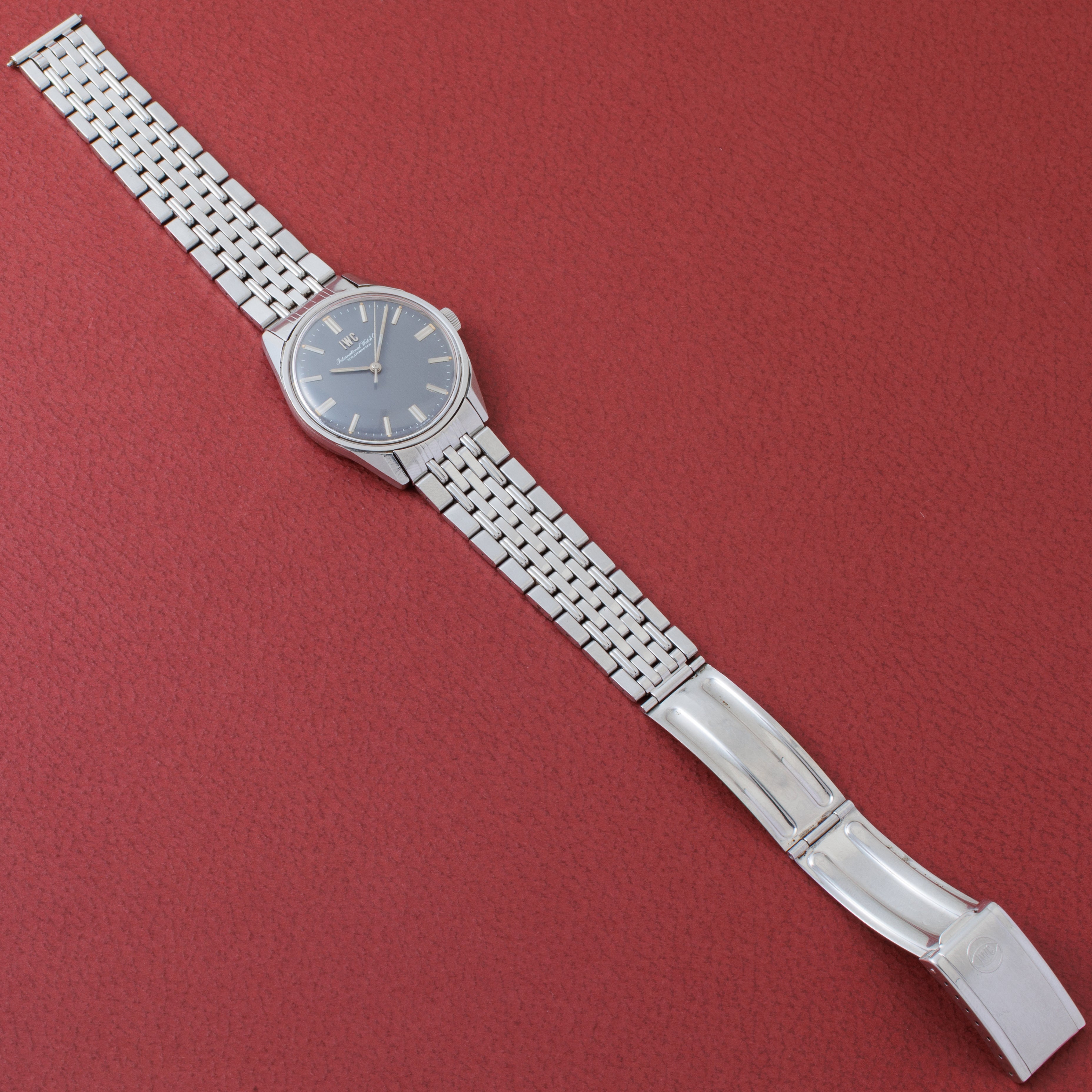 IWC	ラウンドケース グレーダイヤル 手巻きCal.89 Ref.810 1970年製/昭和45年製 純正ステンレスブレス付き