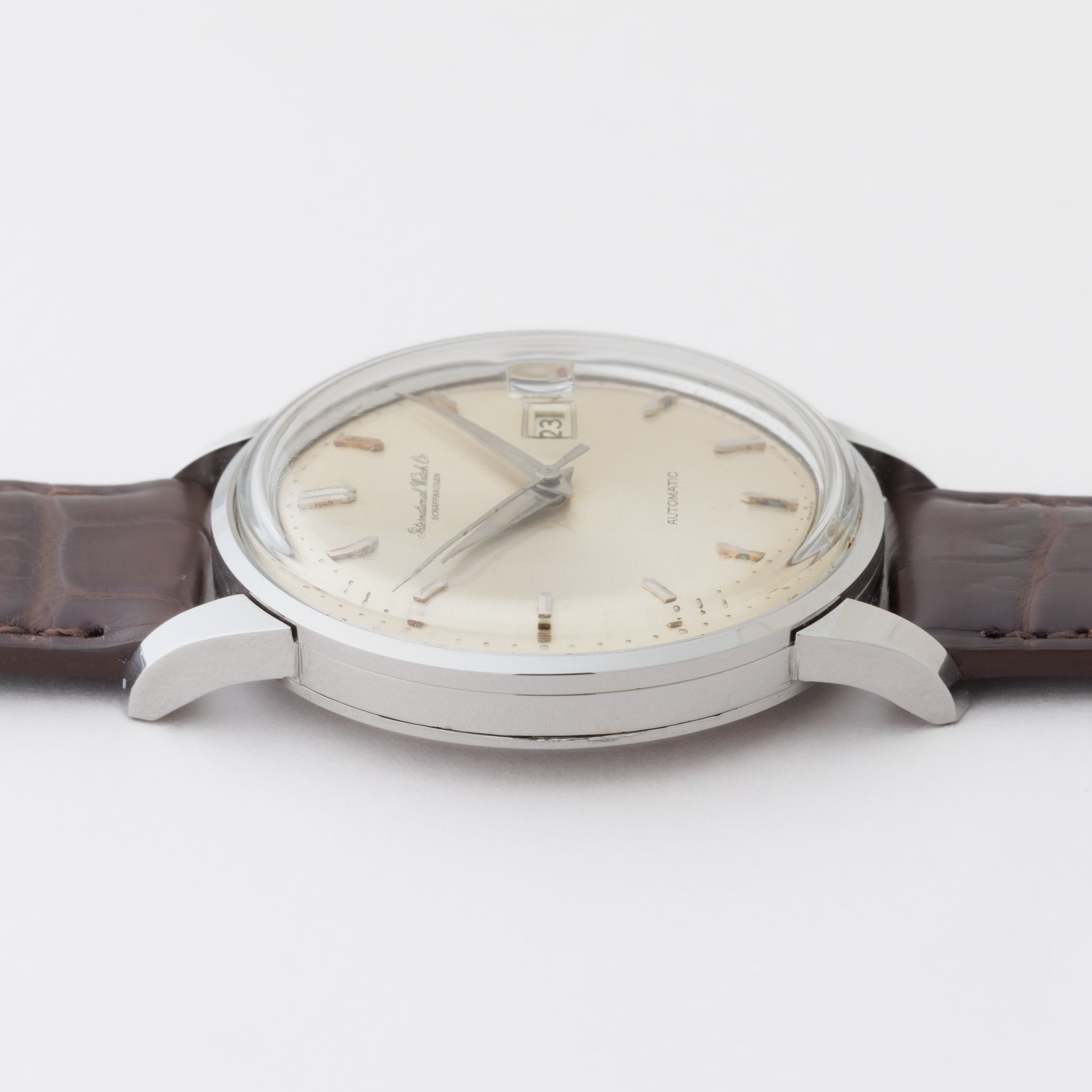 IWC ラウンドケース 1966年製 Ref.648A 寄り目 Cal.8531