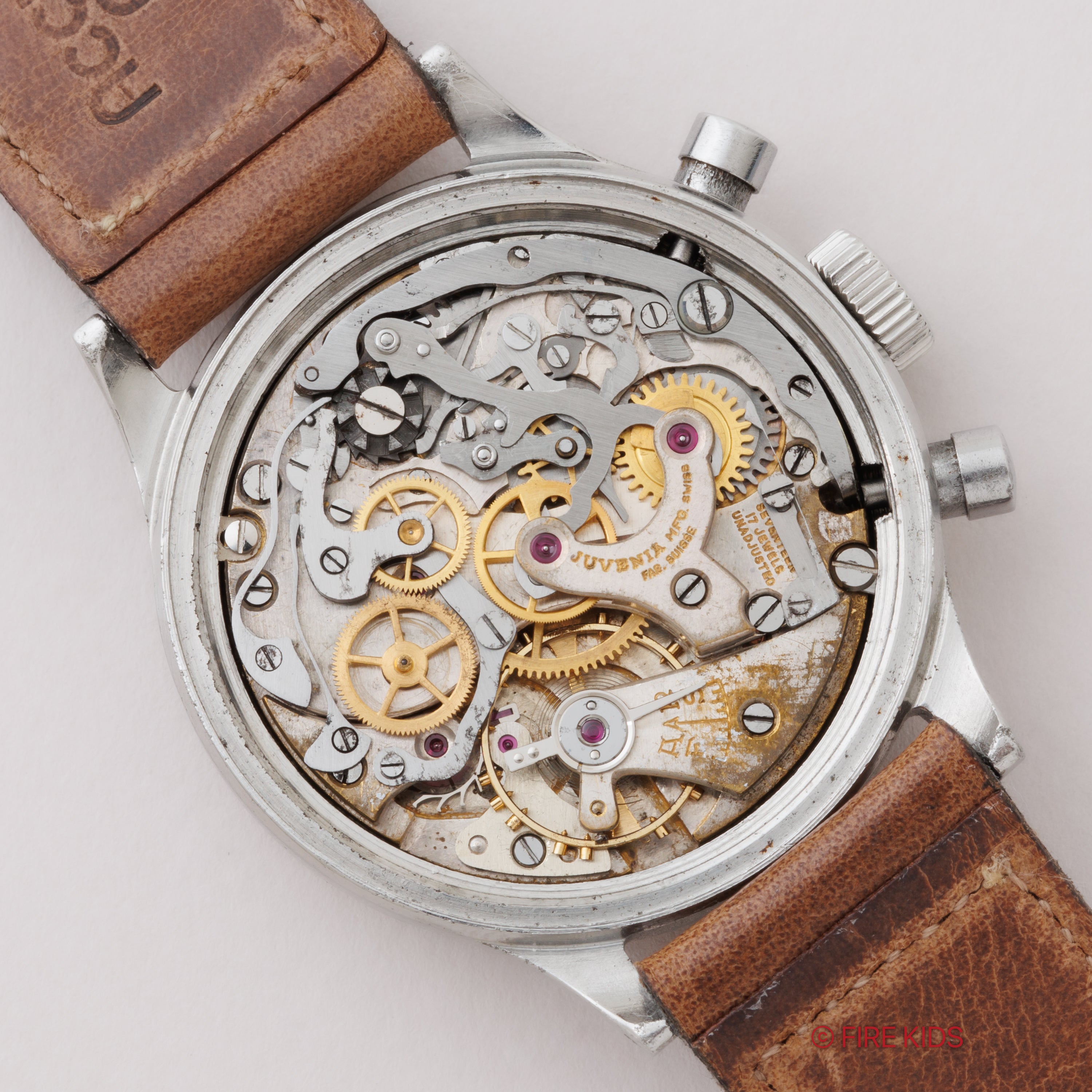 ジュベニア 2レジスター クロノグラフ Cal.VENUS150 1940年代製