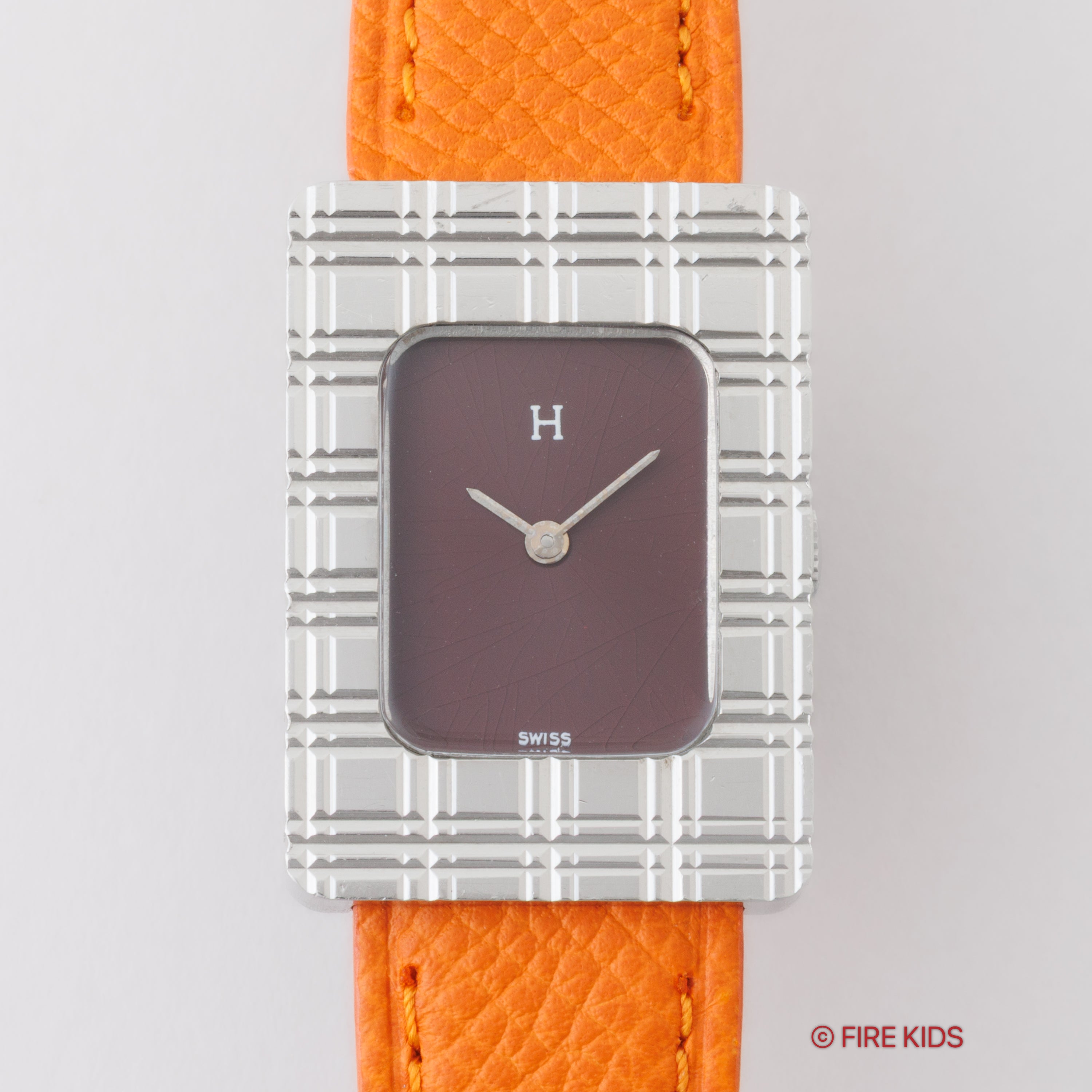 エルメス カレーシュ ボルドーダイヤル 手巻き 1980年代製