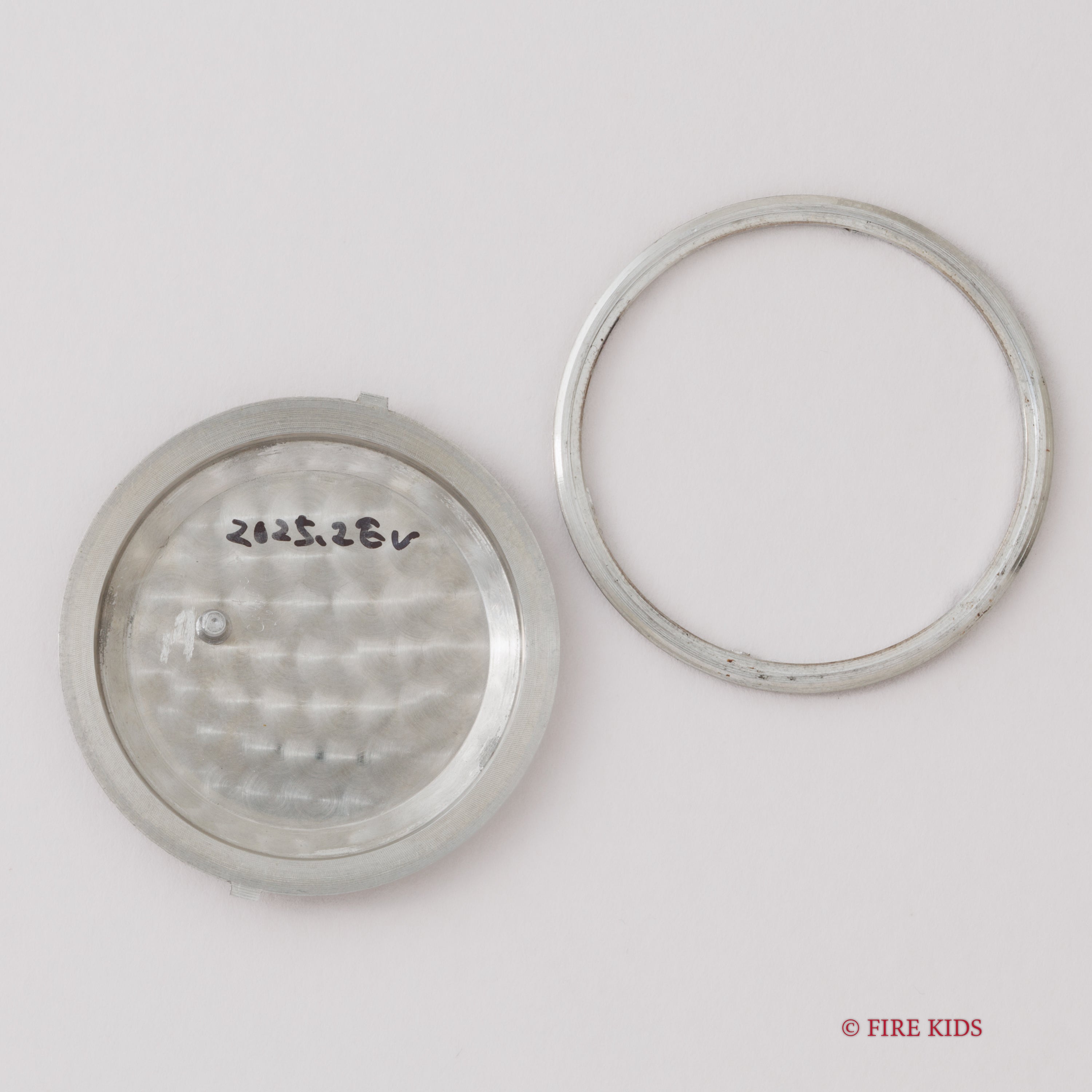 ブヘラ リストアラーム 1950年代製 アラビアダイヤル 手巻 Cal.AS1475