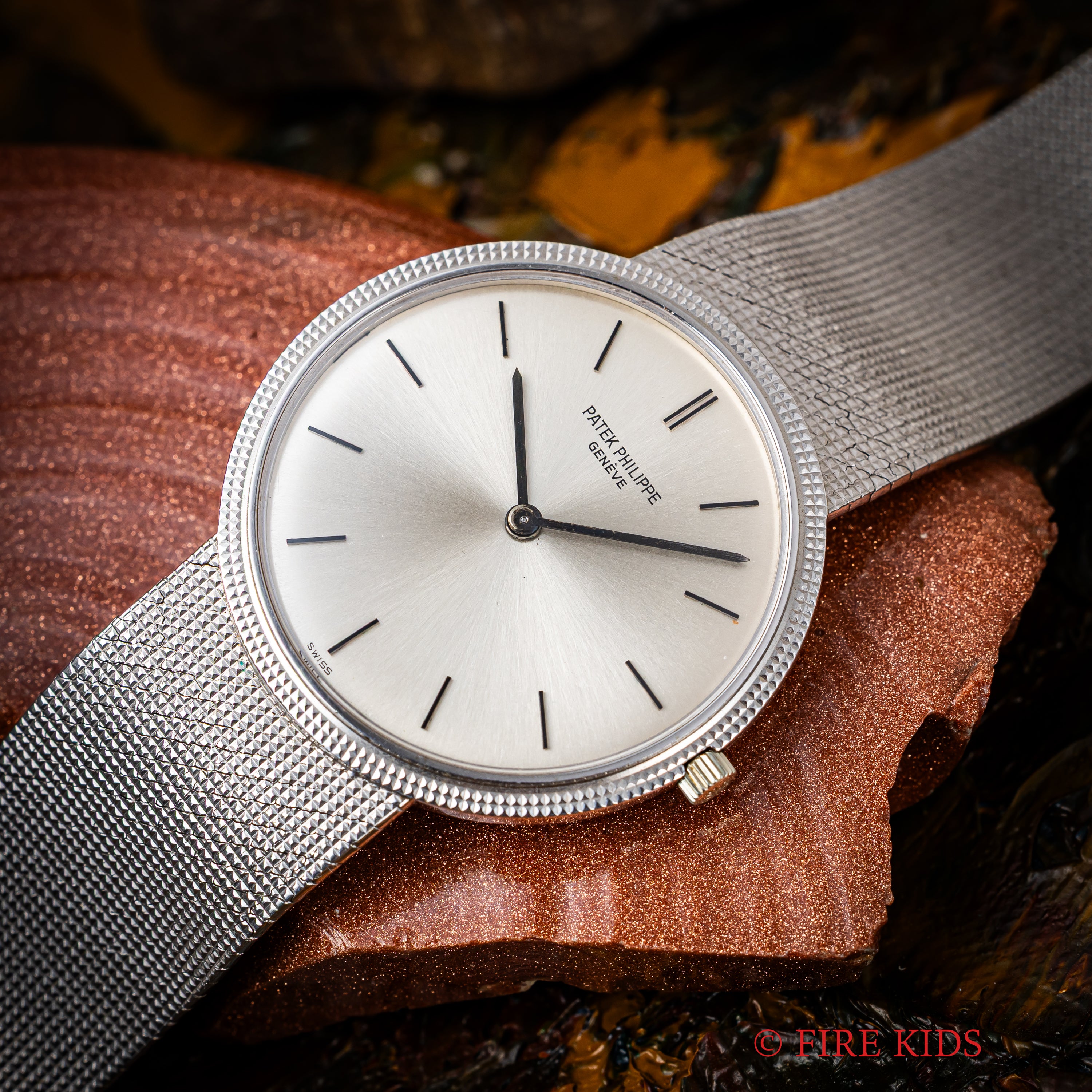 パテック・フィリップ カラトラバ 1970年製（昭和45年製）Ref.3520 10 18KWG 純正ブレス アーカイブ付き